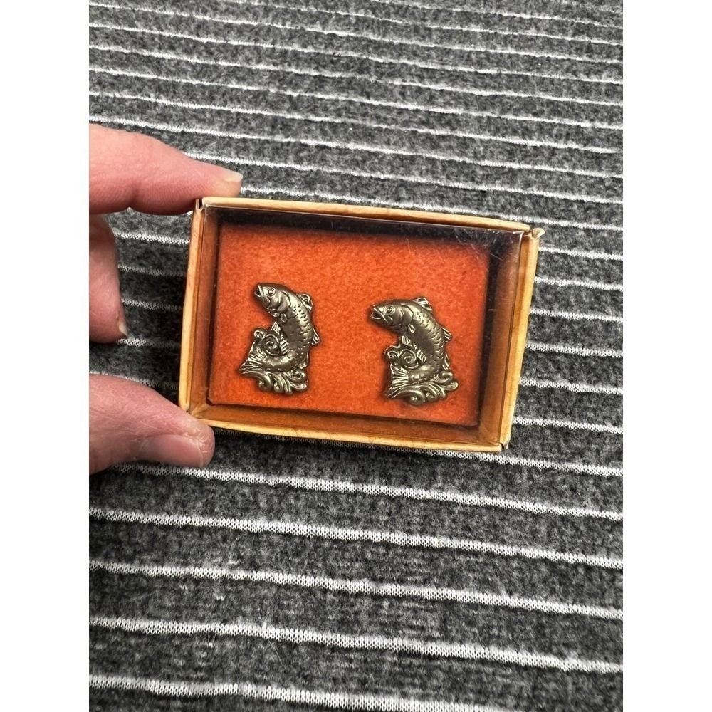 Russ Berrie Executive Suite Pewter Jumping Fish Cufflinks Vintage Fishing Gift