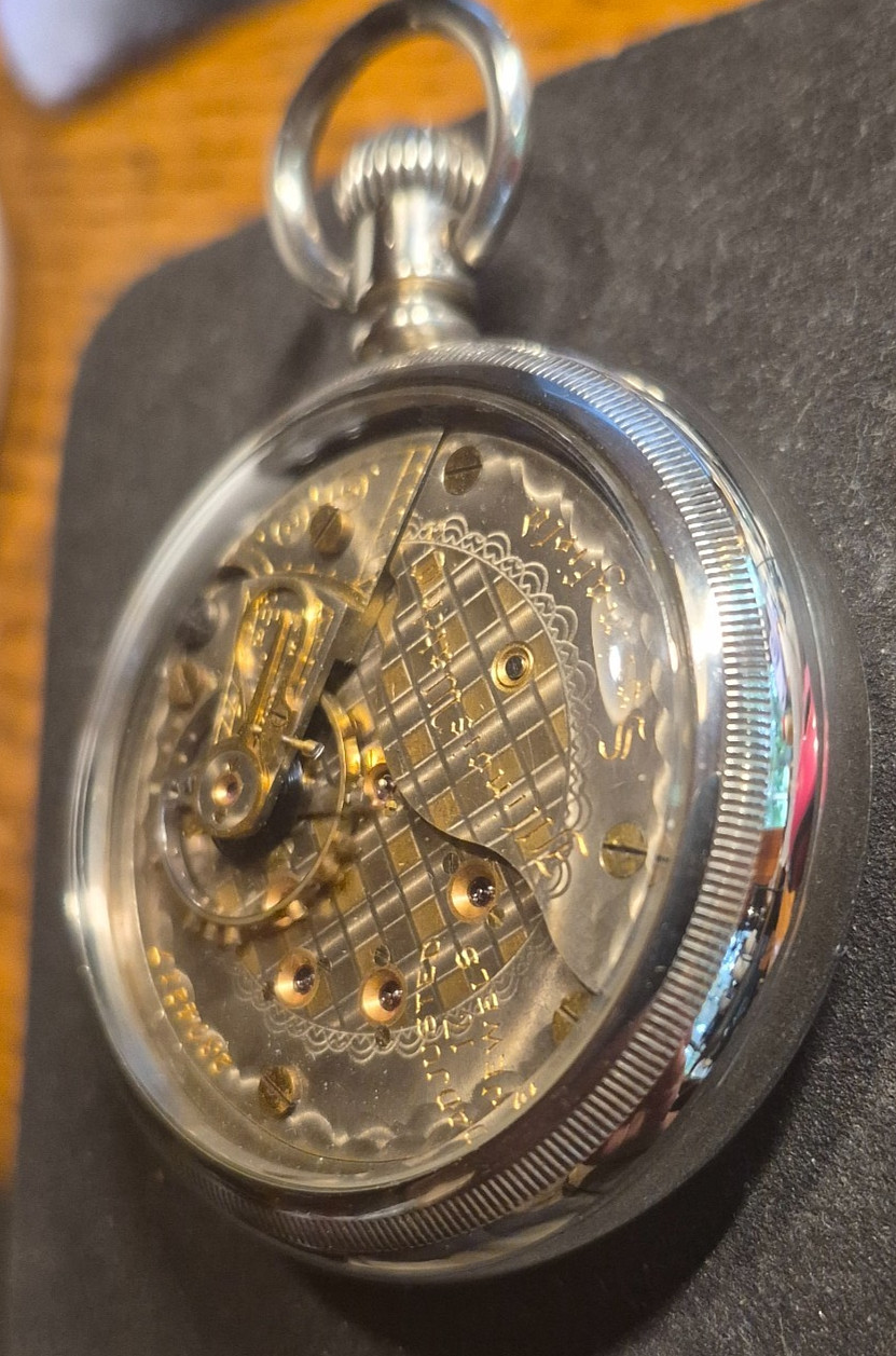 1911 ILLINOIS WATCH CO. TWO TONE 18s 17 JEWEL OPEN FACE DISPLAY BACK