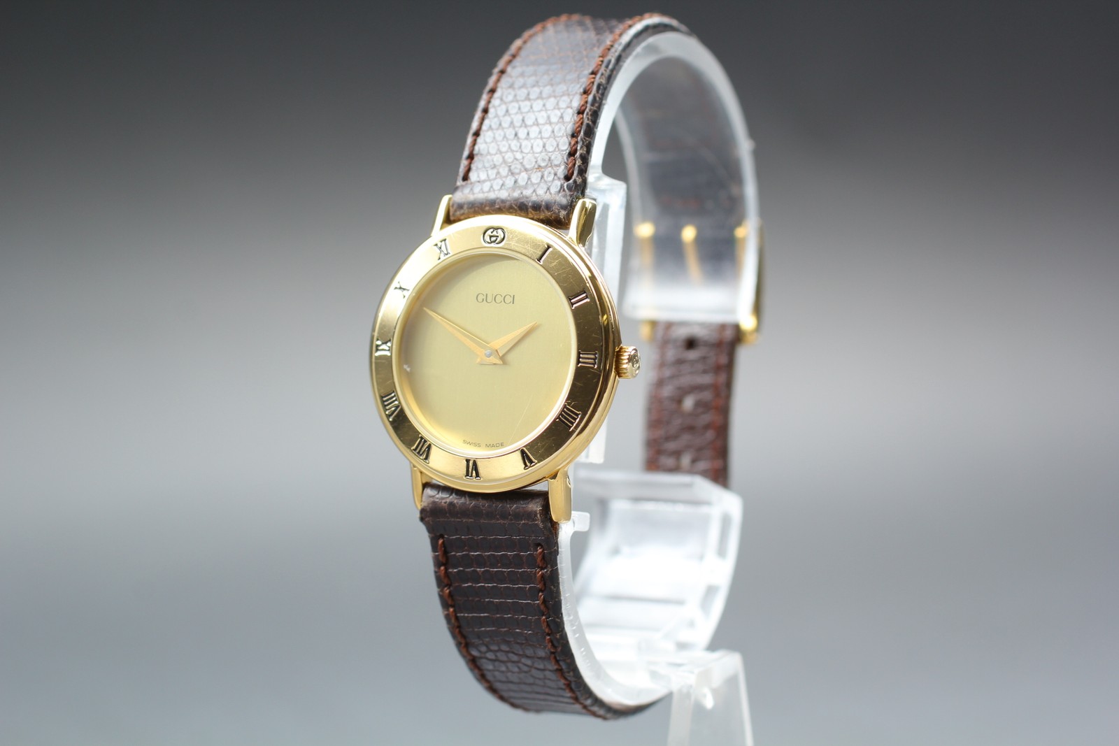 [Near MINT] GUCCI 3000.2.L 26mm Gold Dial Roman Quartz Women’s Watch From Japan