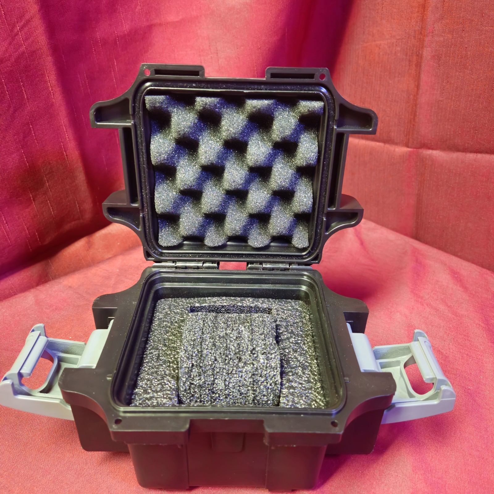 Invicta Pepsi Jubillee Watch Case – Single – Black With Gray – Yellow Lettering