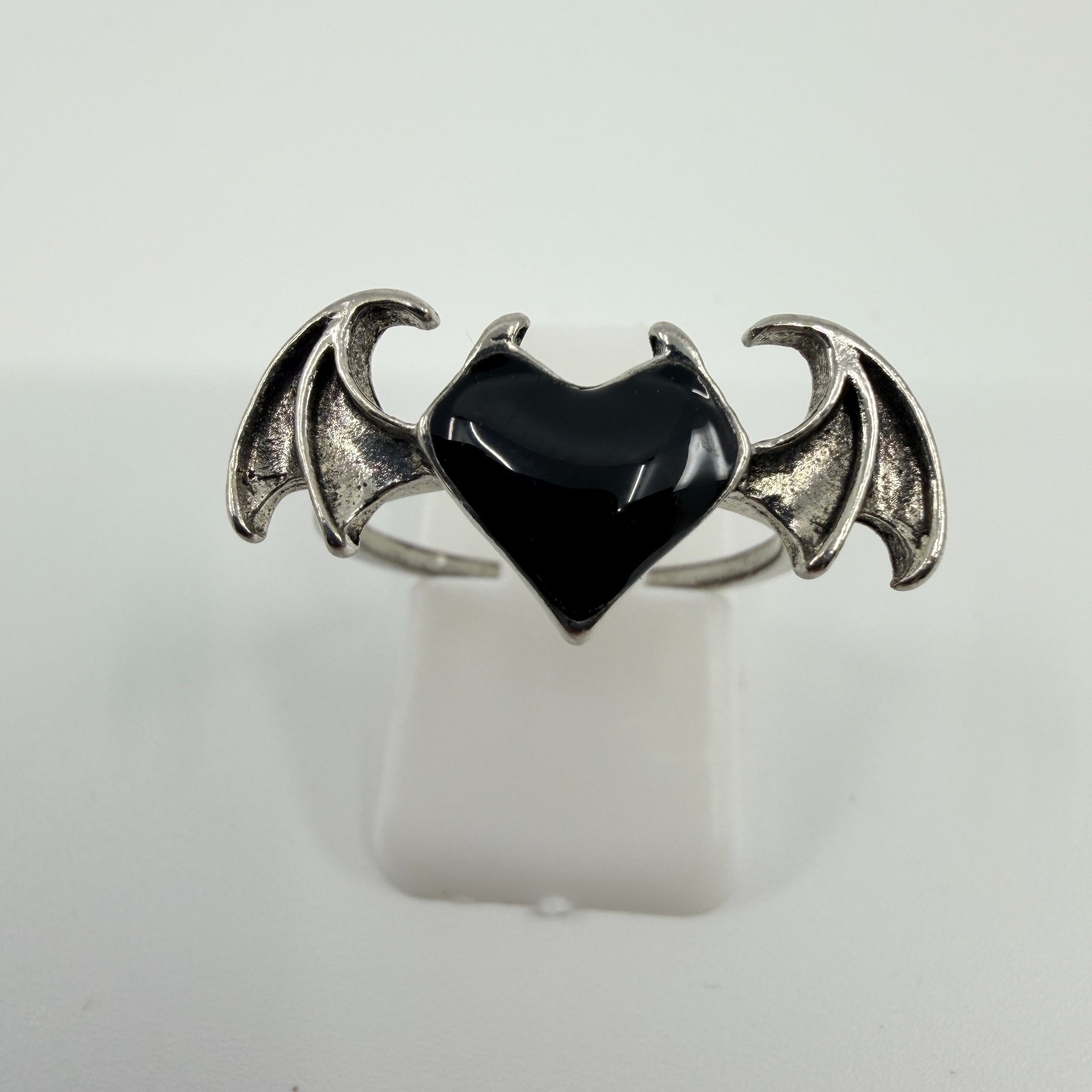 Alchemy Gothic Blacksoul Ring Silver Tone Black Heart Bat Wings Statement Vtg