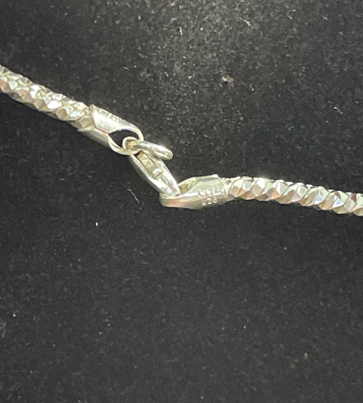 Modernist Design 2mm Sterling Silver Chain 18.5in (16.04g)