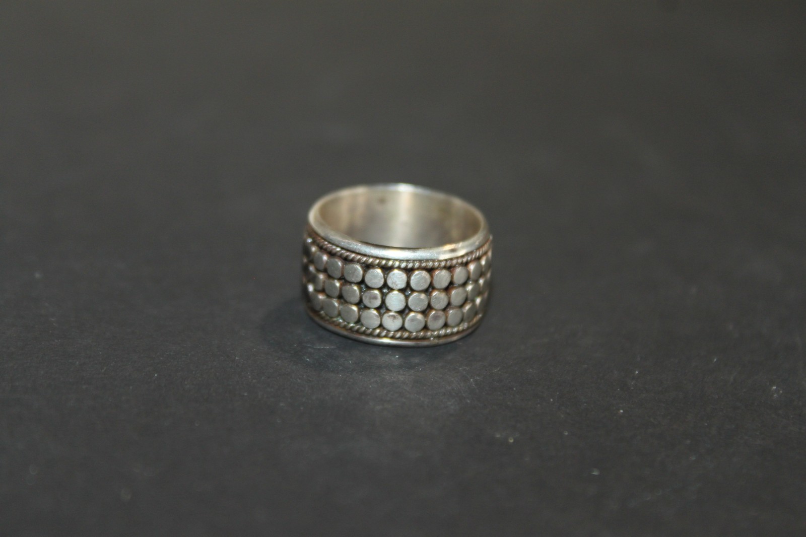 ATI Sterling Silver 925 Wide Band Textured Dot Pattern Ring Size 6.5, 6.9g
