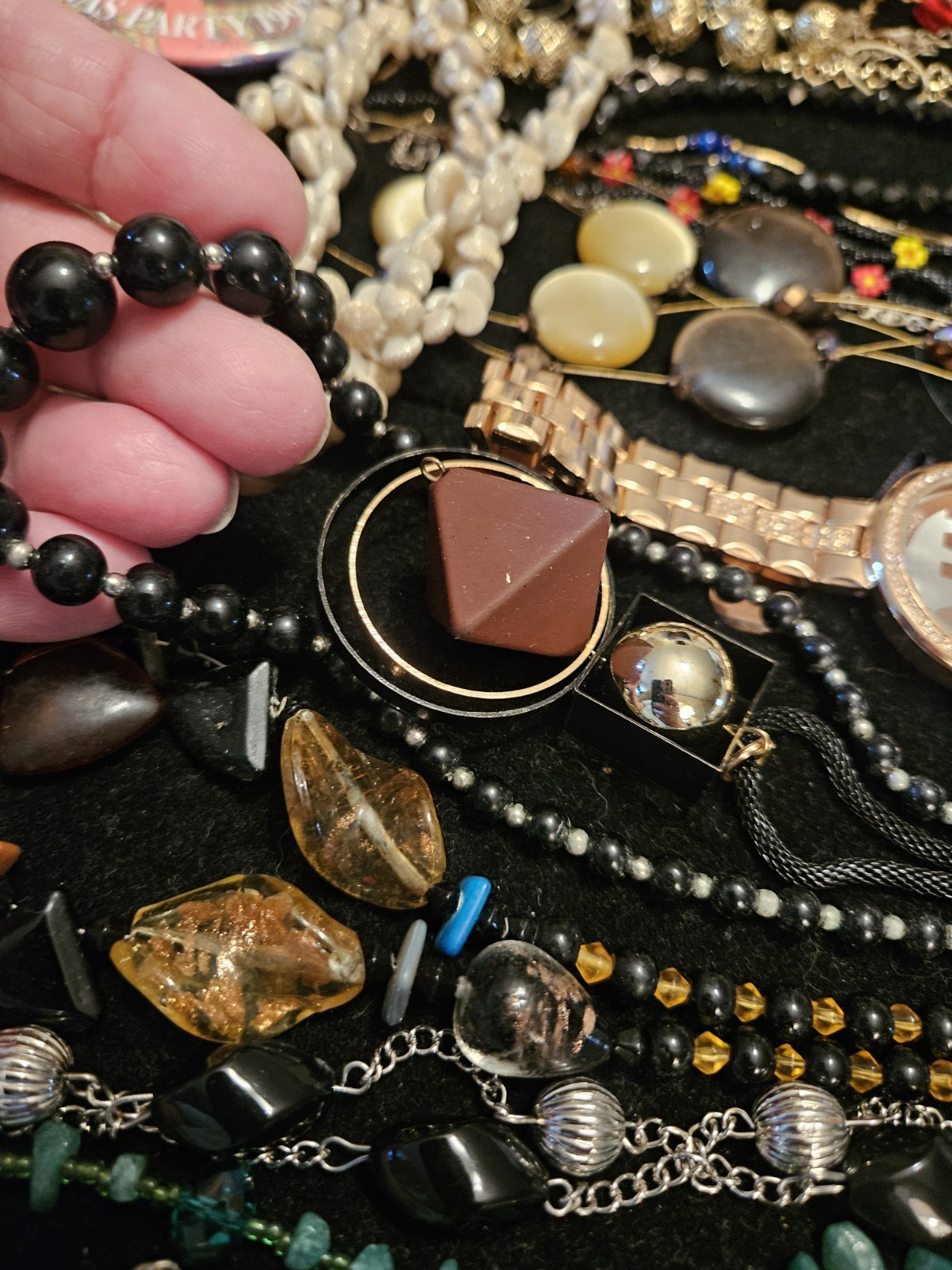 Vintage Lot Jewelry Wear Repair Craft Beads Glass Watch Plastic Metal Shell