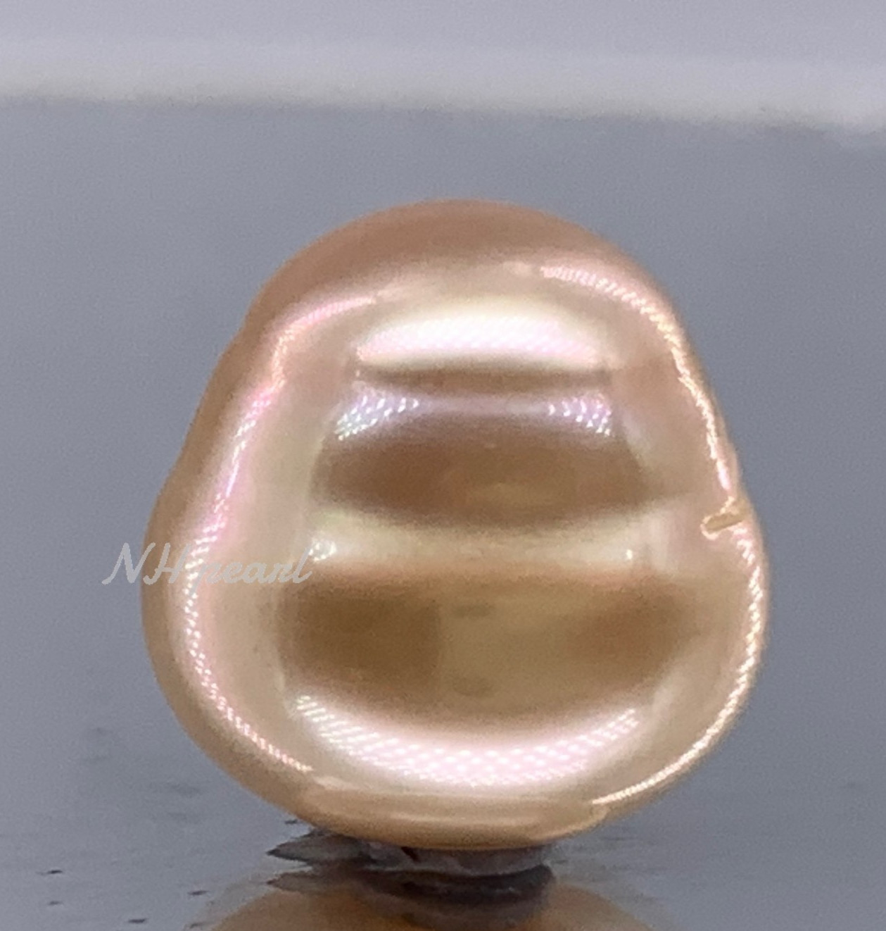 South Sea Pearl Near round 12.4mm x 12.4mm Lombok Indonesia2.50g undrilled