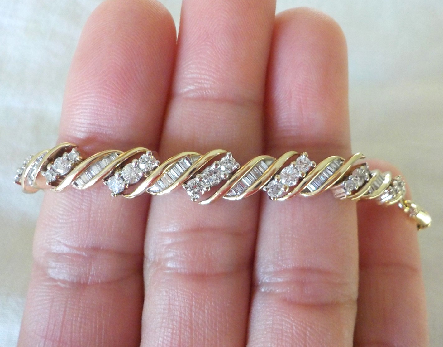 Adjustable 14k Yellow Gold Chunky Diamond Bolo Bracelet – 12.64 gms, 1.06 ctw