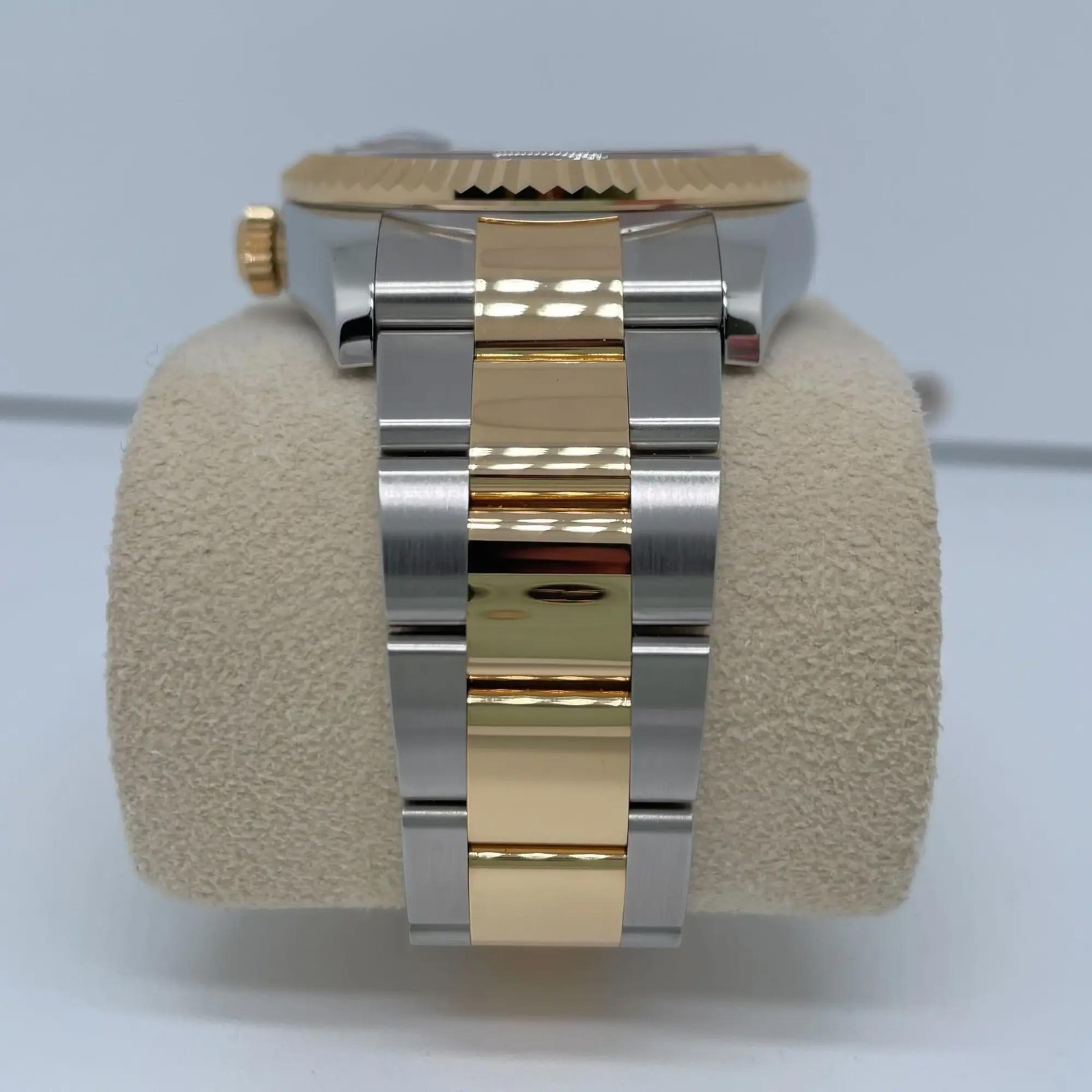 2024 New Rolex 336933 Sky-Dweller Black Dial 18K Yellow Gold Steel Oyster Watch