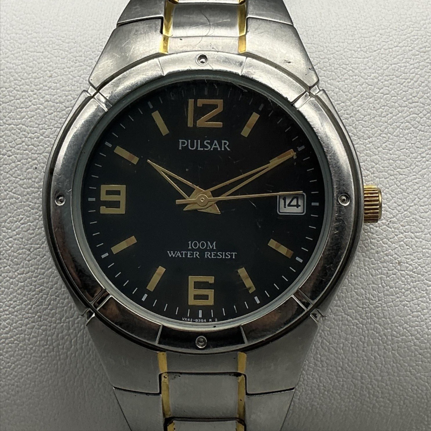 Pulsar Mens Watch 38mm Black Silver Gold Two Tone VX42-X051 New Battery 7.25″