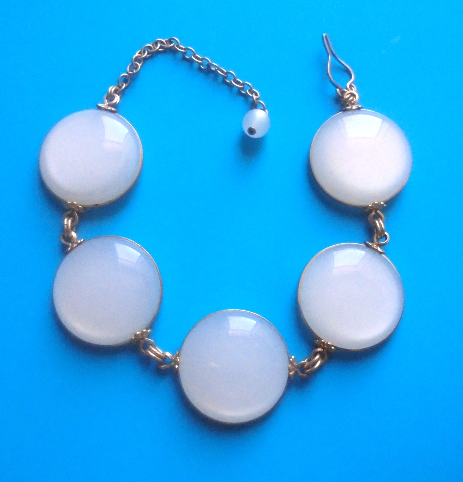 Vintage Hillcraft Castlecraft White Lucite 12K Gold Filled Bracelet