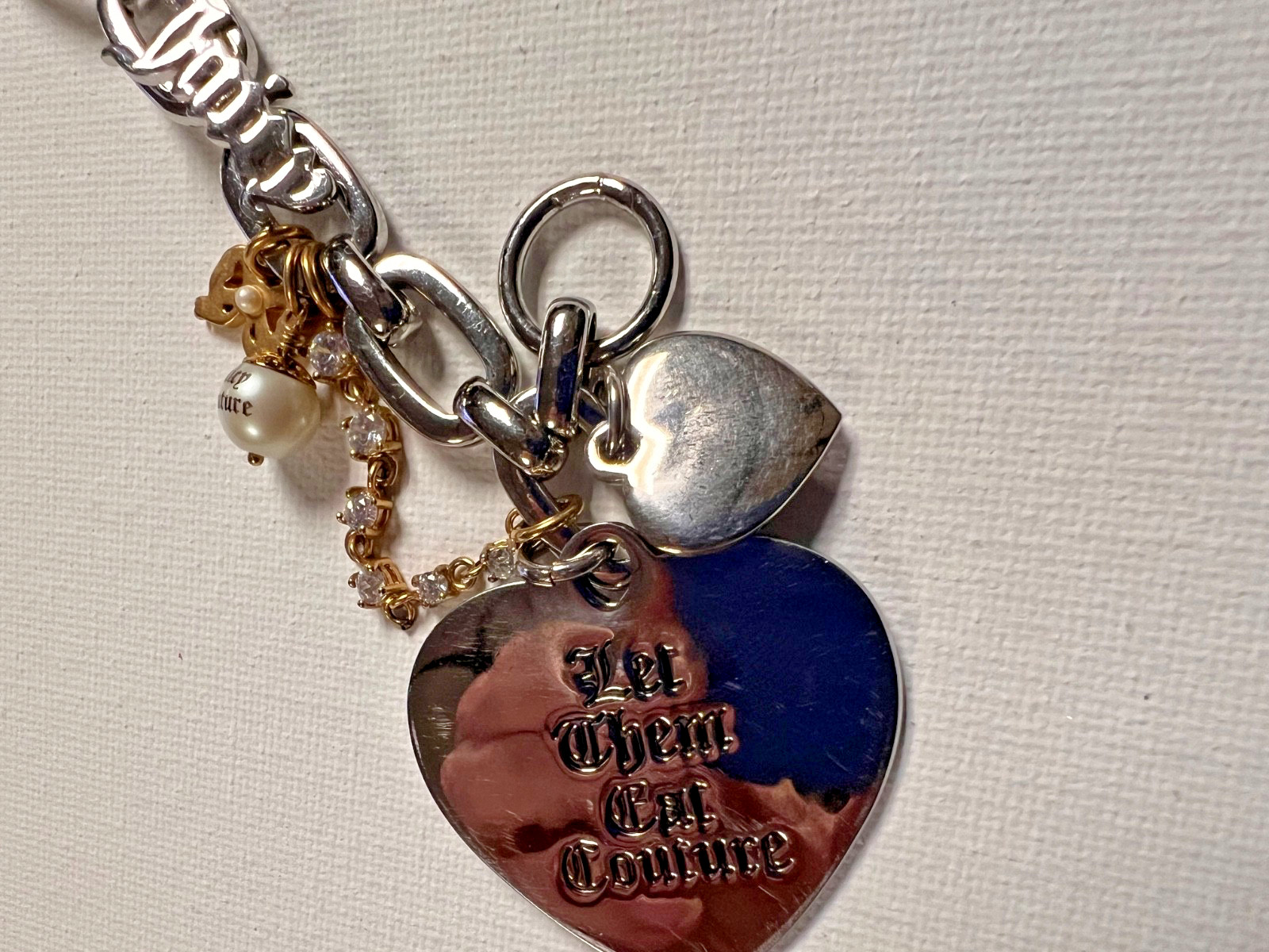 Y2K Juicy Couture LET THEM EAT COUTURE Heart Pearl Charm Bracelet Silver Tone