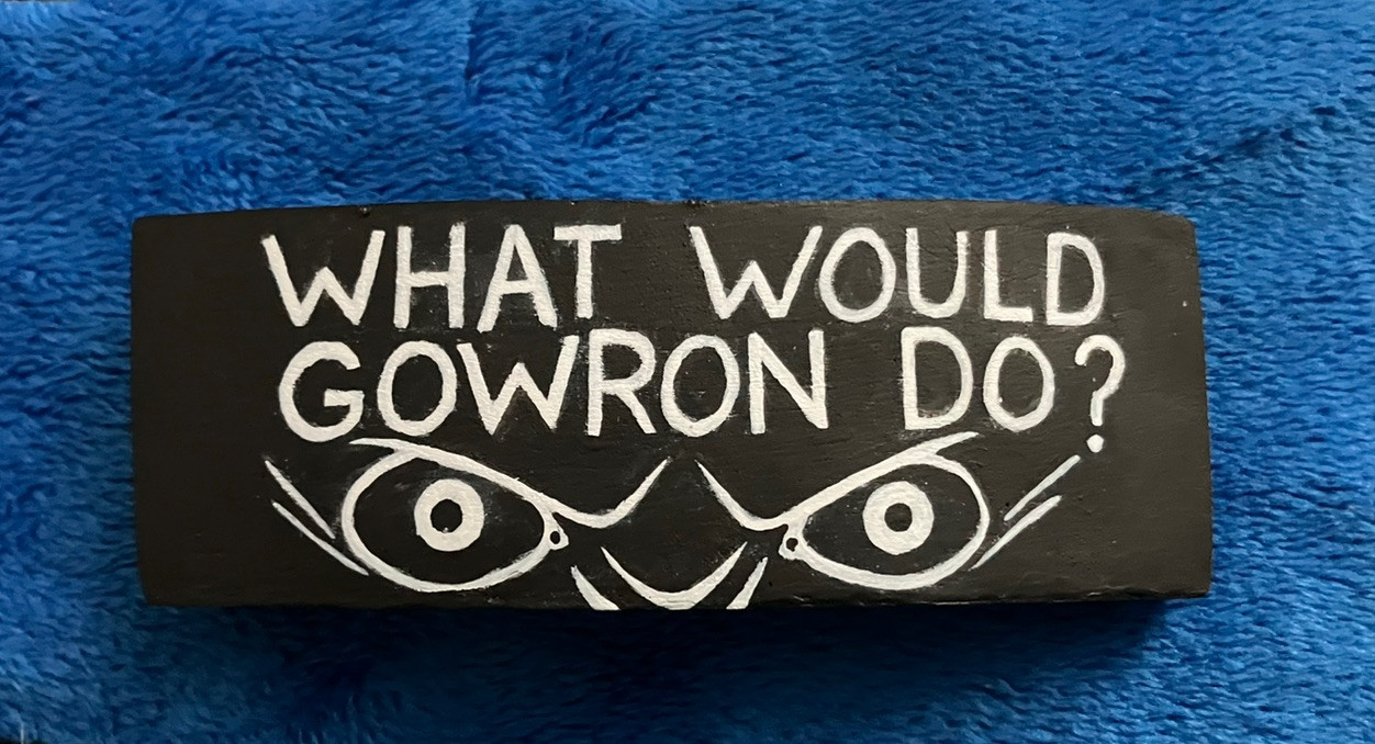 “What Would Gowron Do?”with Eyes Black Banner Barrette, MiaChavi Geekery