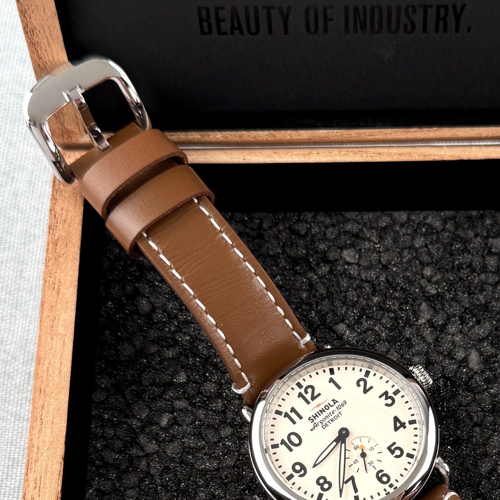 Shinola Runwell Watch 41mm Cream Dial Argonite 1069 Men’s Watch S0110000110