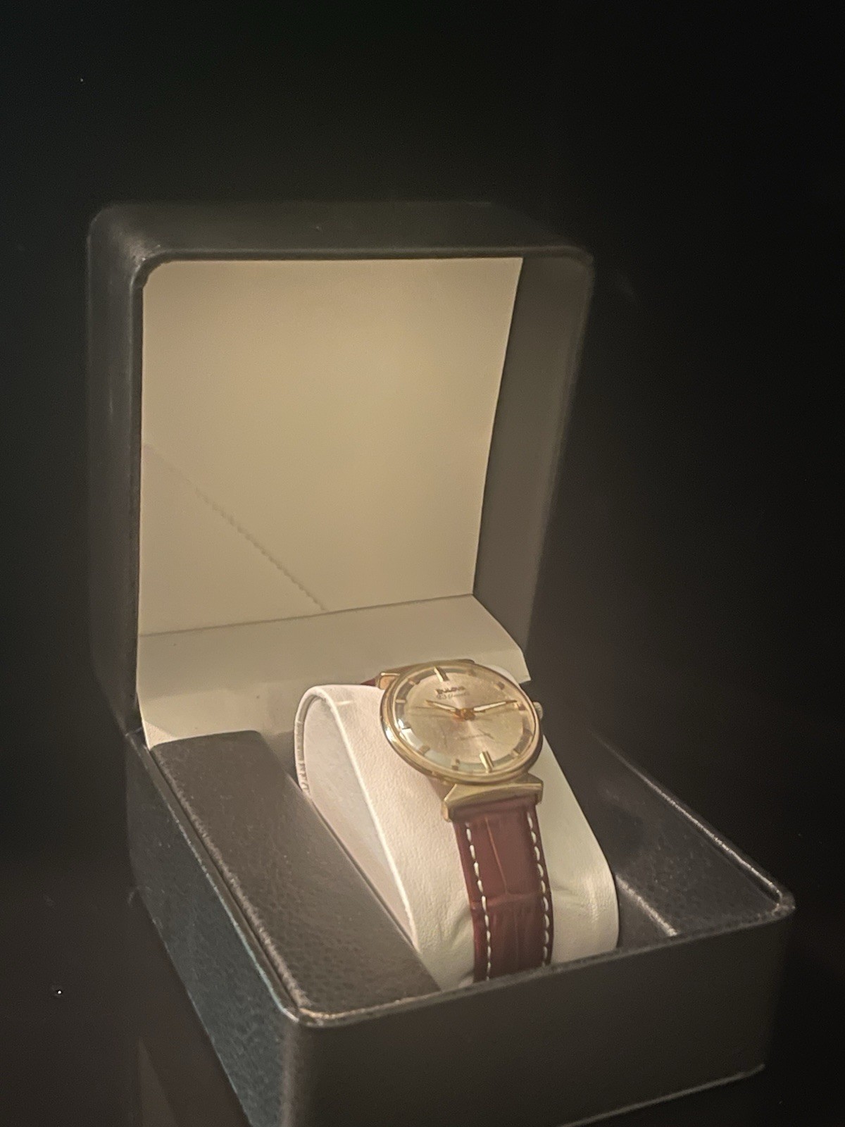 Vintage Bulova 23 Jewel Automatic Self Winding Mens Dress Watch Gold Tone Silver
