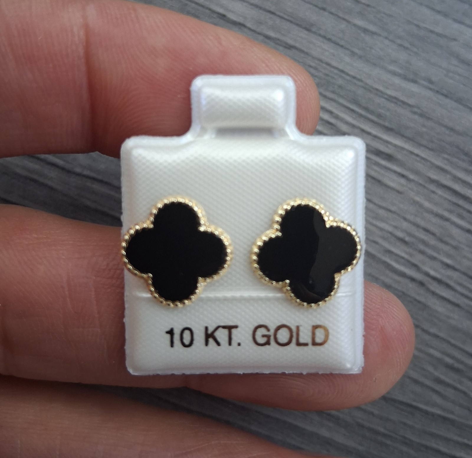 Aretes Broquel de oro Flor 10K Mexicano 10k Studs Earrings flor style black