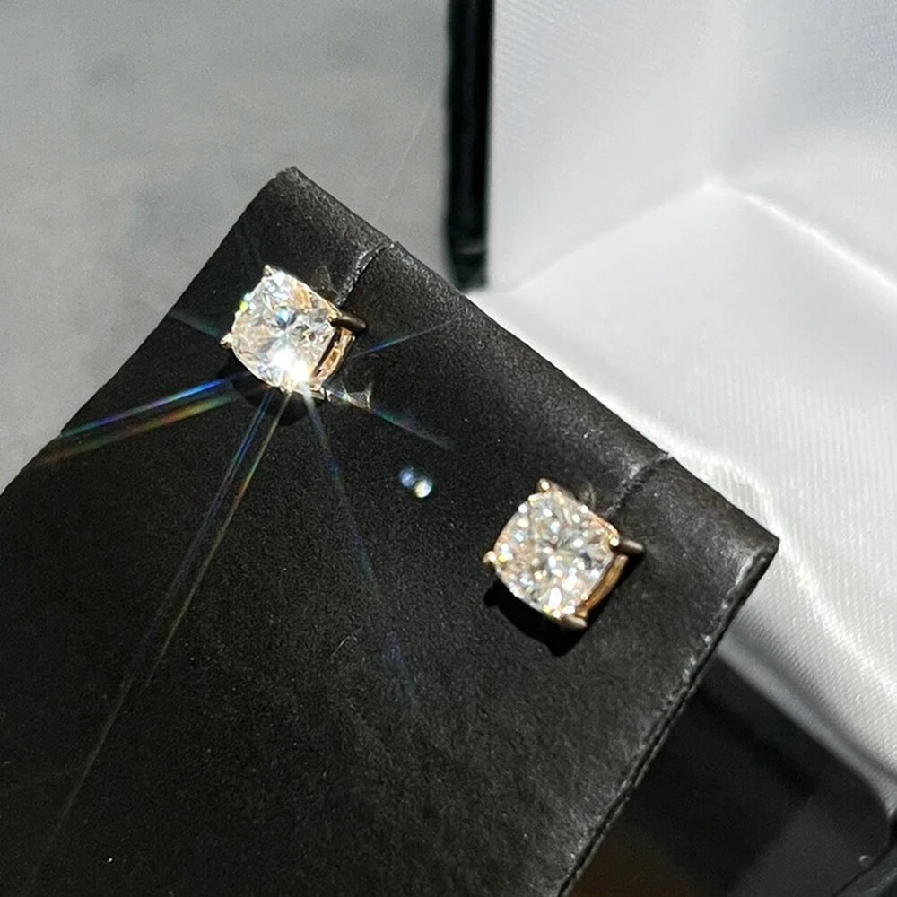 Certified 0.70-10.00ctw D/FL Cushion Cut Moissanite S925 Solitaire Stud Earrings