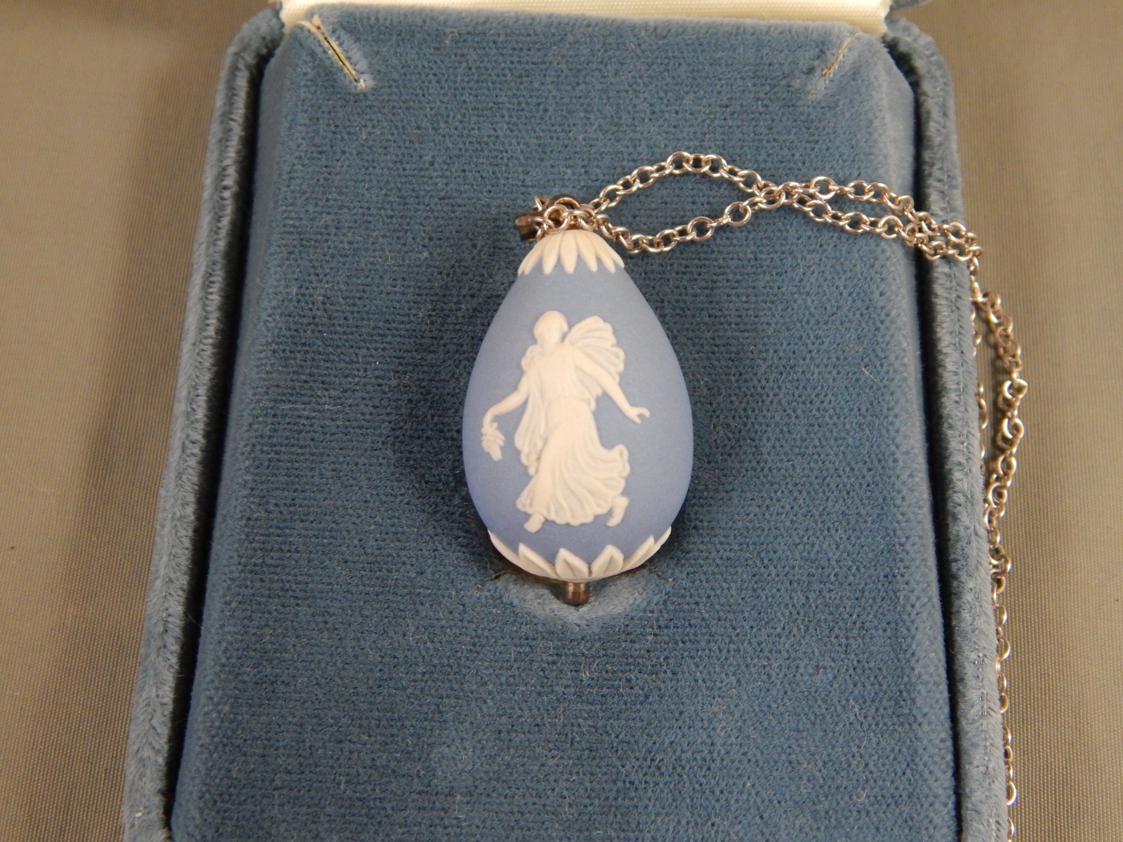 Vintage Sterling Wedgwood Jasperware Dancing Hours Egg Pendant Necklace w/ box