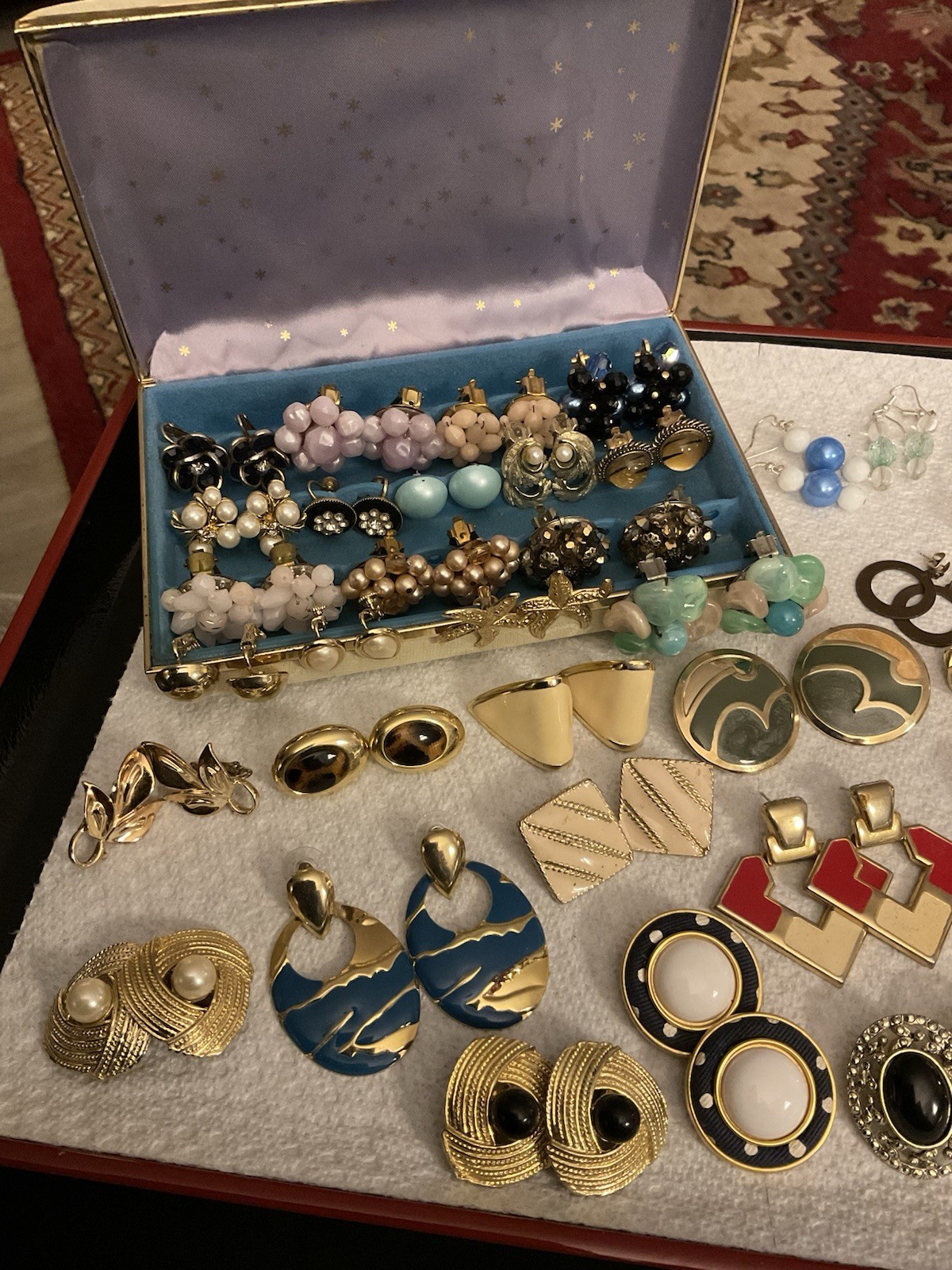 Vintage to Now Costume Jewelry Mixed Lot, Earrings Necklaces Bracelets Brooches