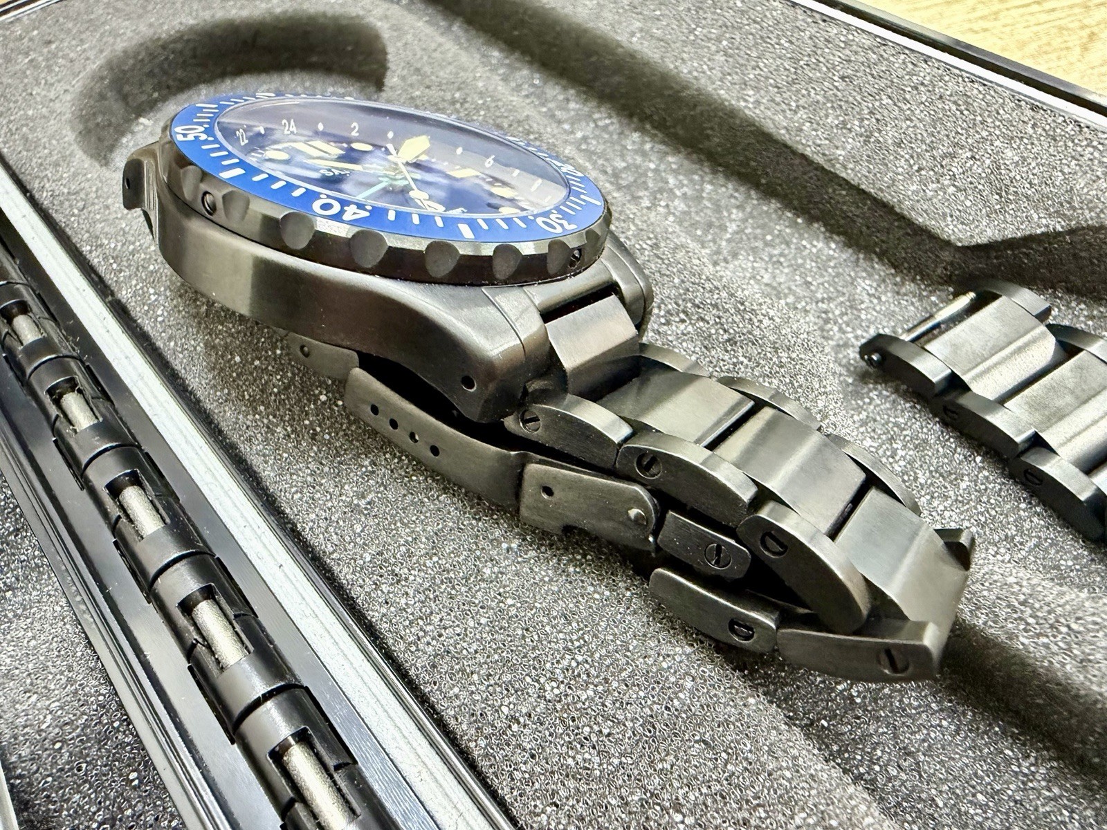 Sangin Pacifico THF Watch Sangin x Tac Hunt Fish Limited Edition 1/250 DLC Black