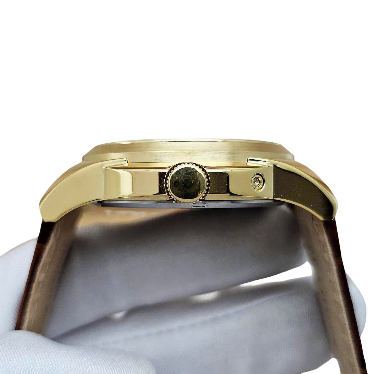 Citizen Calendrier Gold Sapphire Dial Day Date Month BU0082-06P Men’s Watch