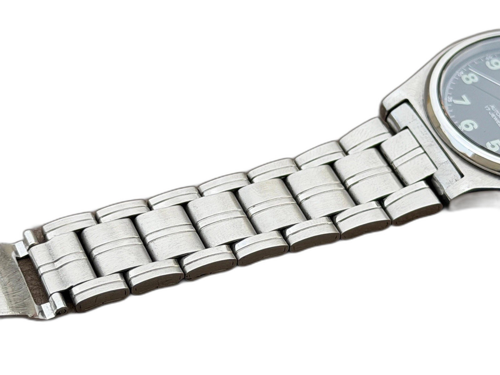 Seiko 5 Automatic Black Dial 17 Jewels Vintage Mens Silver Watch Day/Date, S-151
