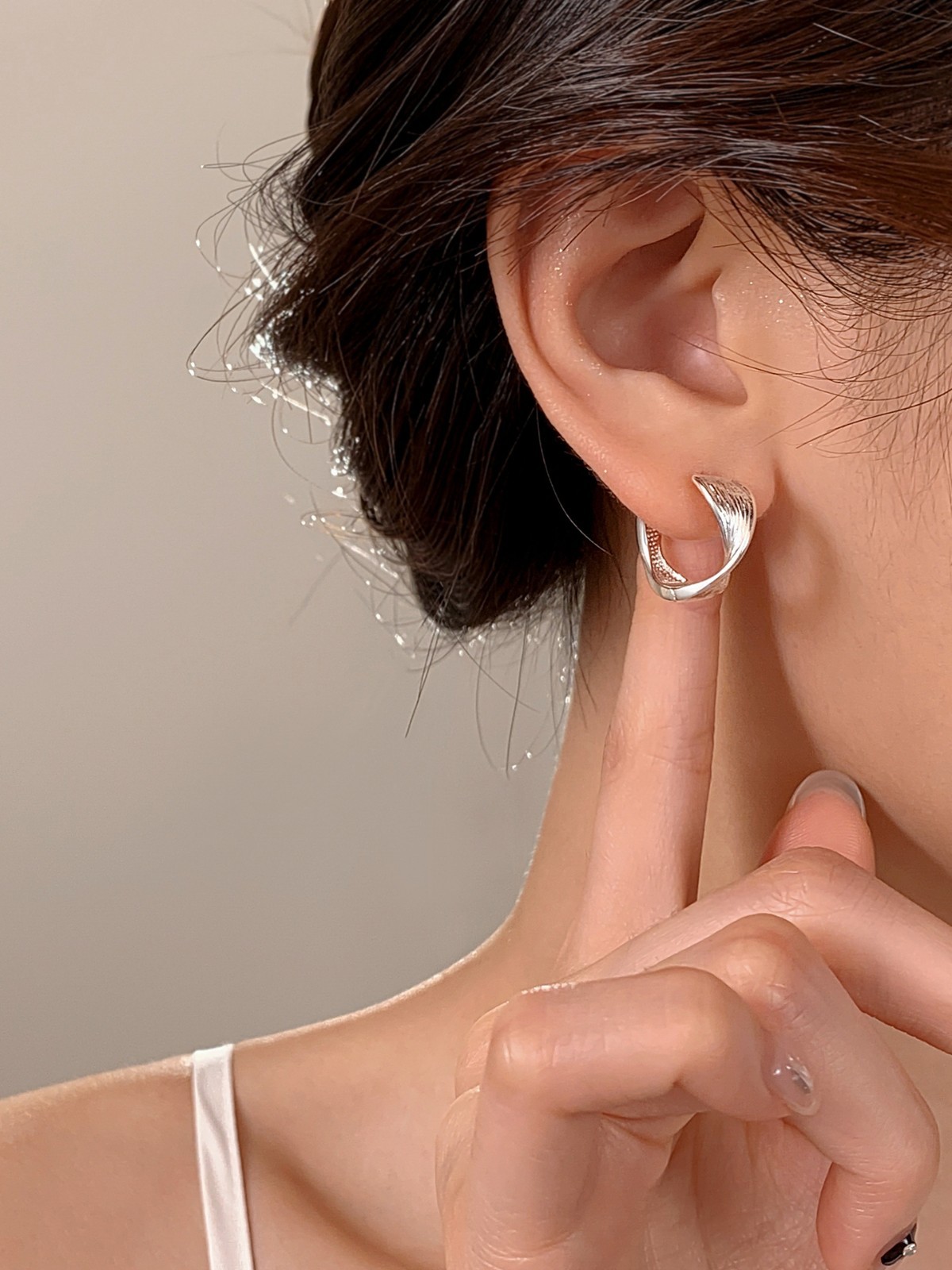 Women Classic Silver Hoop Earrings Huggie Wide Band Twist Geometric H11