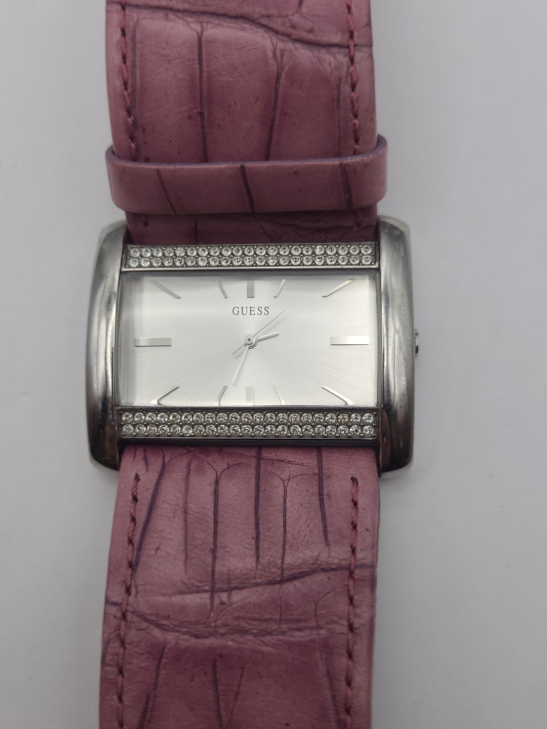 Guess G85804L Genuine Leather Quartz Analog Ladies Watch Oversized Working