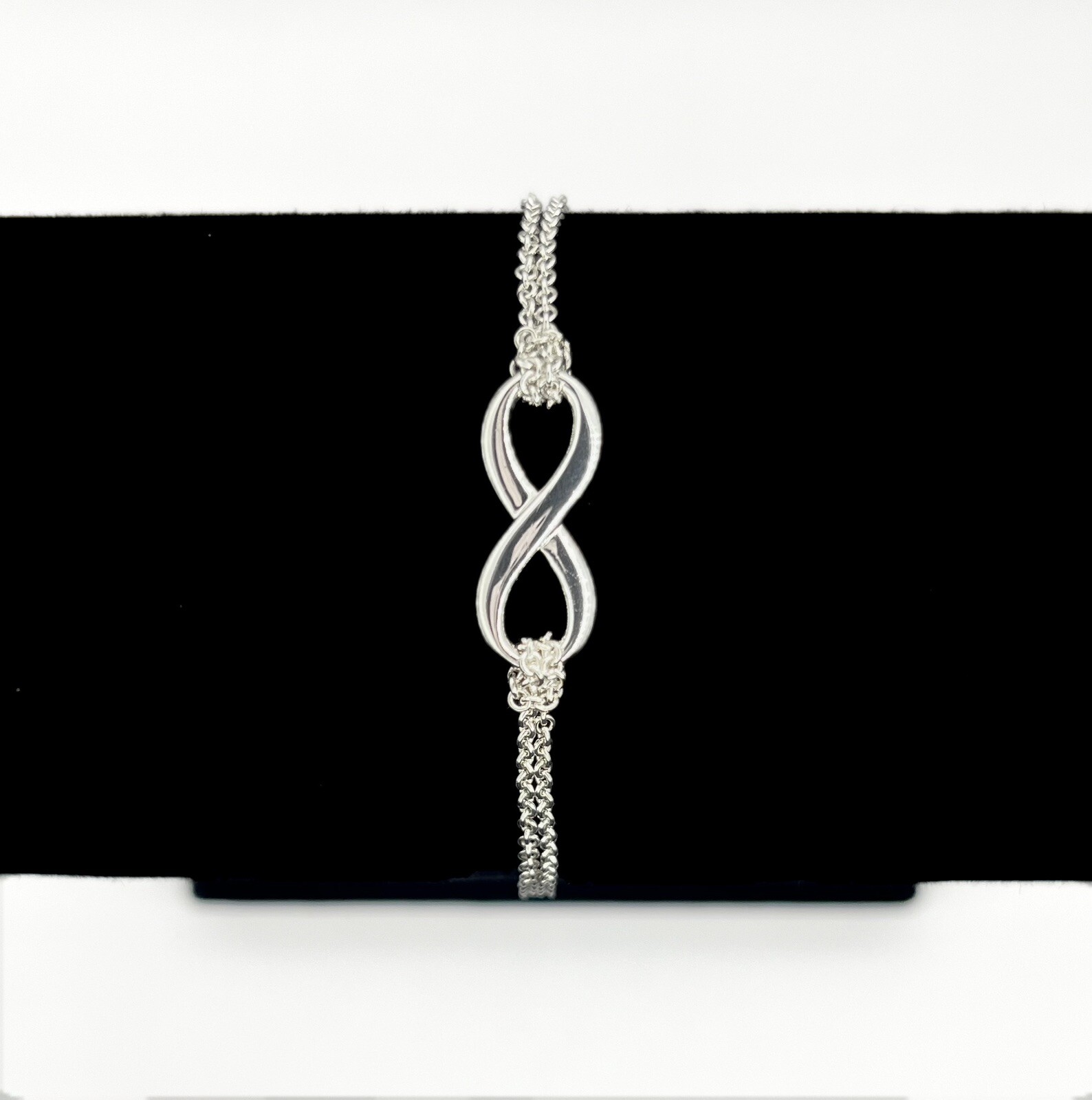 Tiffany & Co. Tiffany Infinity Bracelet-Sterling Silver-6.75in