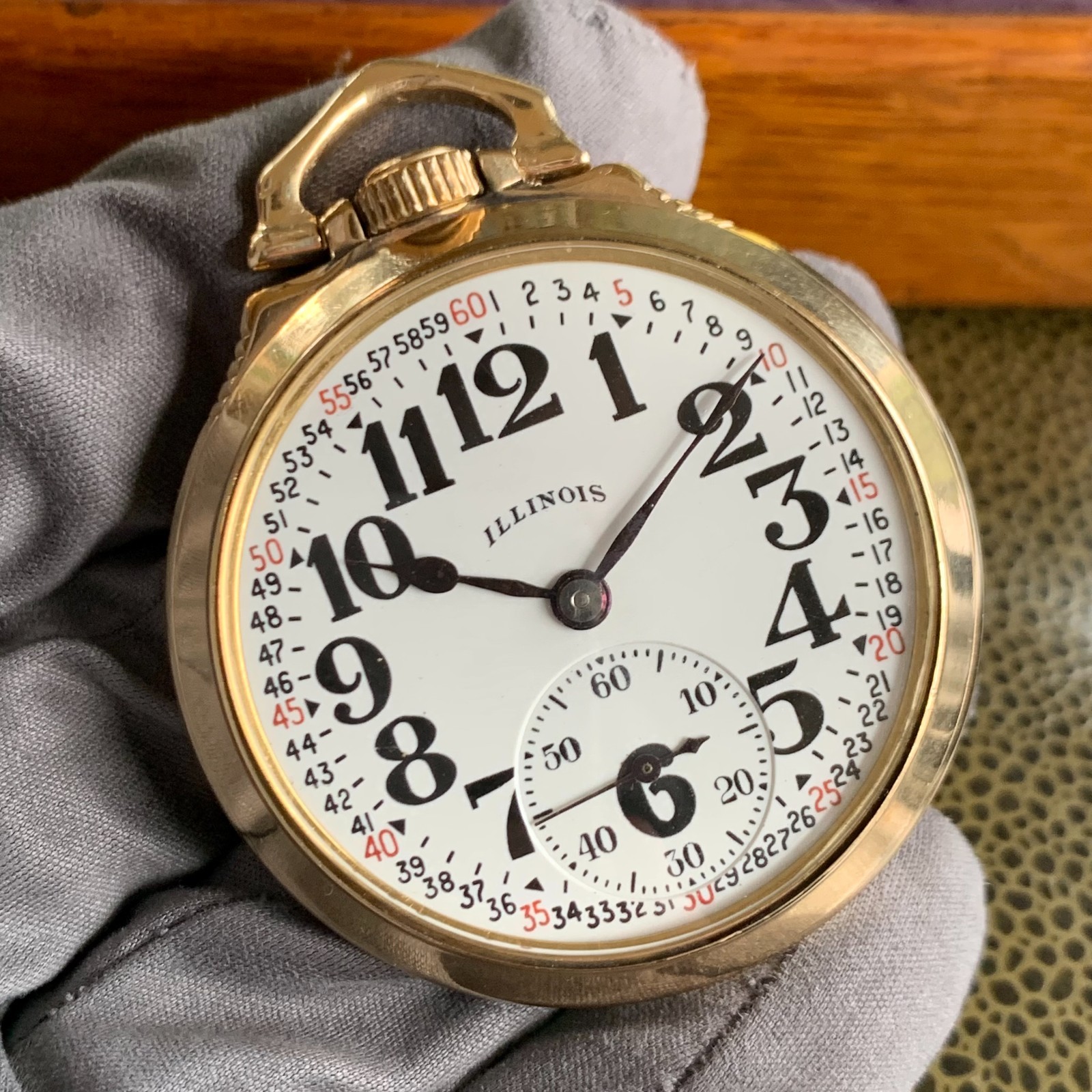 1926 Illinois Grade Bunn Type III 60hr. Sunray Damaskeening 16S 19J Pocket Watch