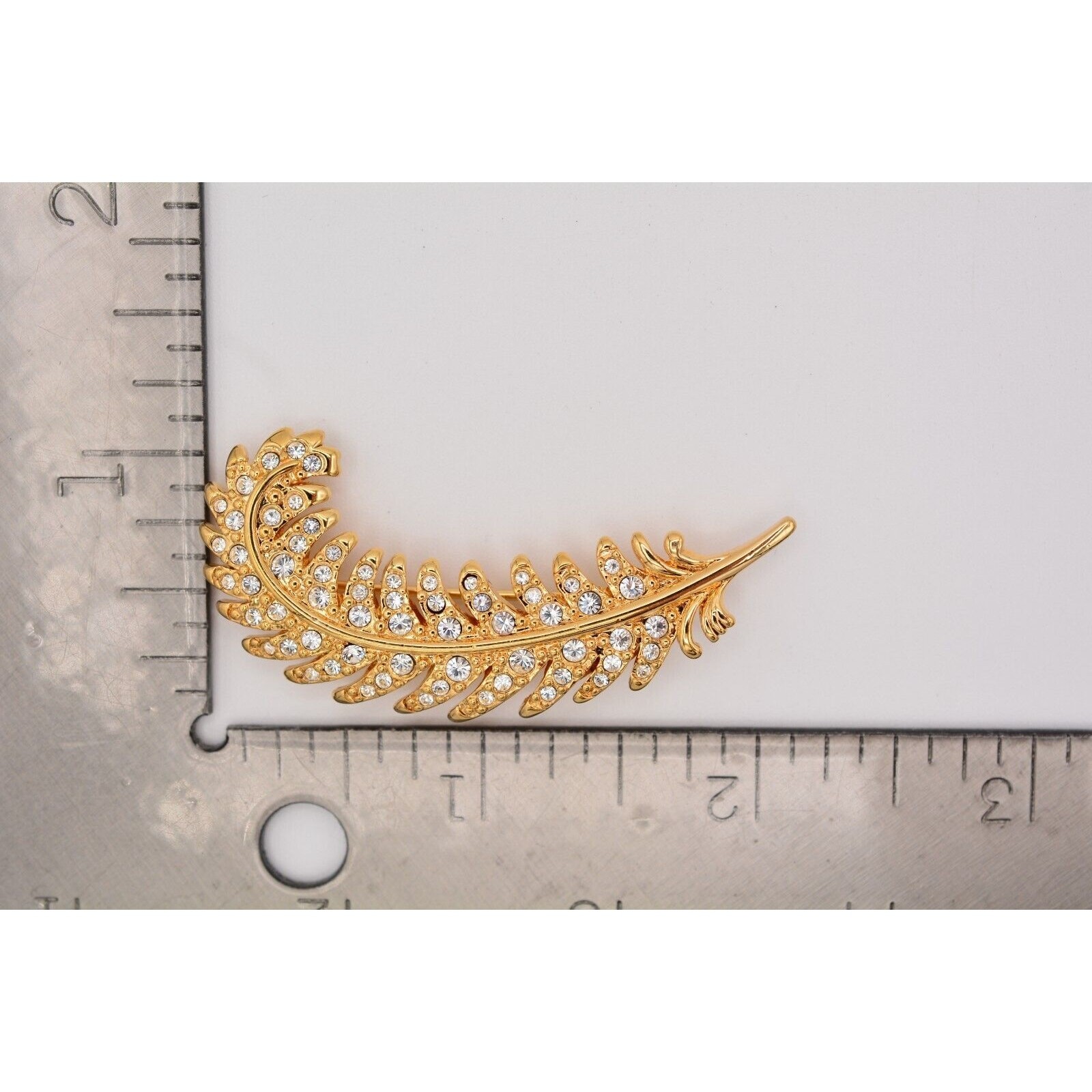 Swarovski Vintage Crystal Feather Leaf Pin Brooch Rhinestone Swan Signed Bin7