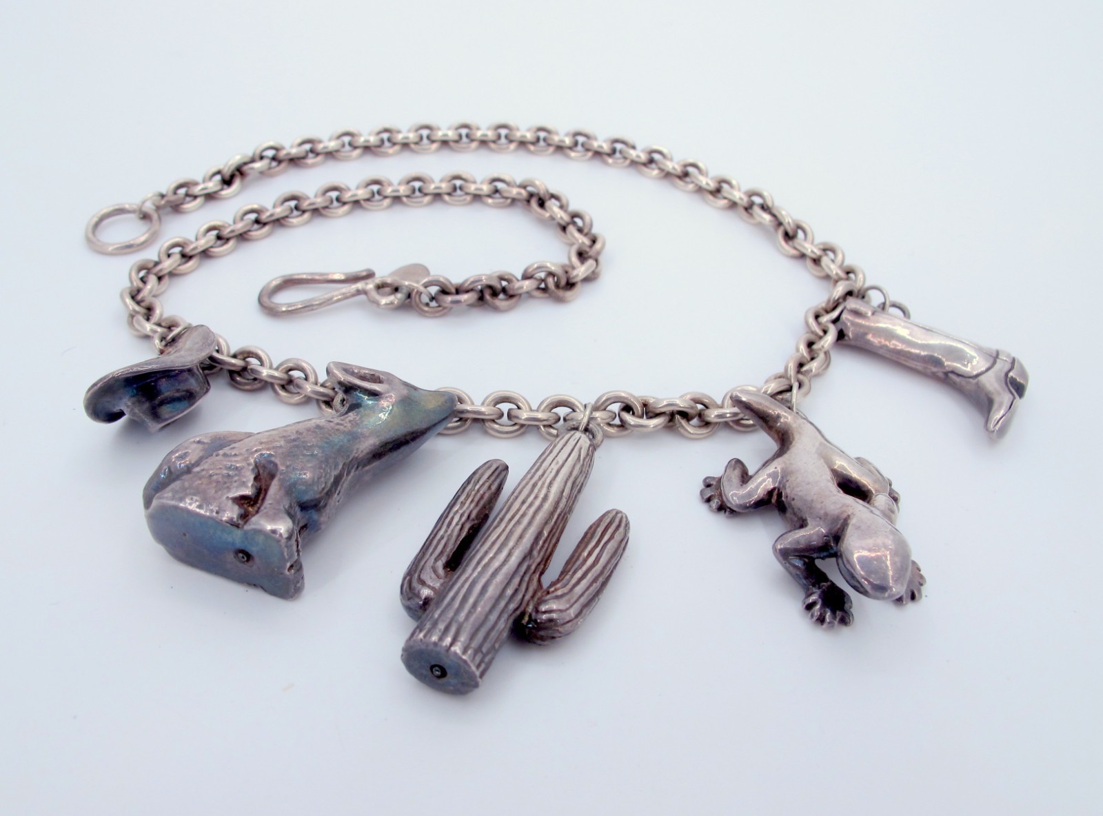 Vintage Sterling Susan Cummings Western 5 Charms Necklace 19″ Long******