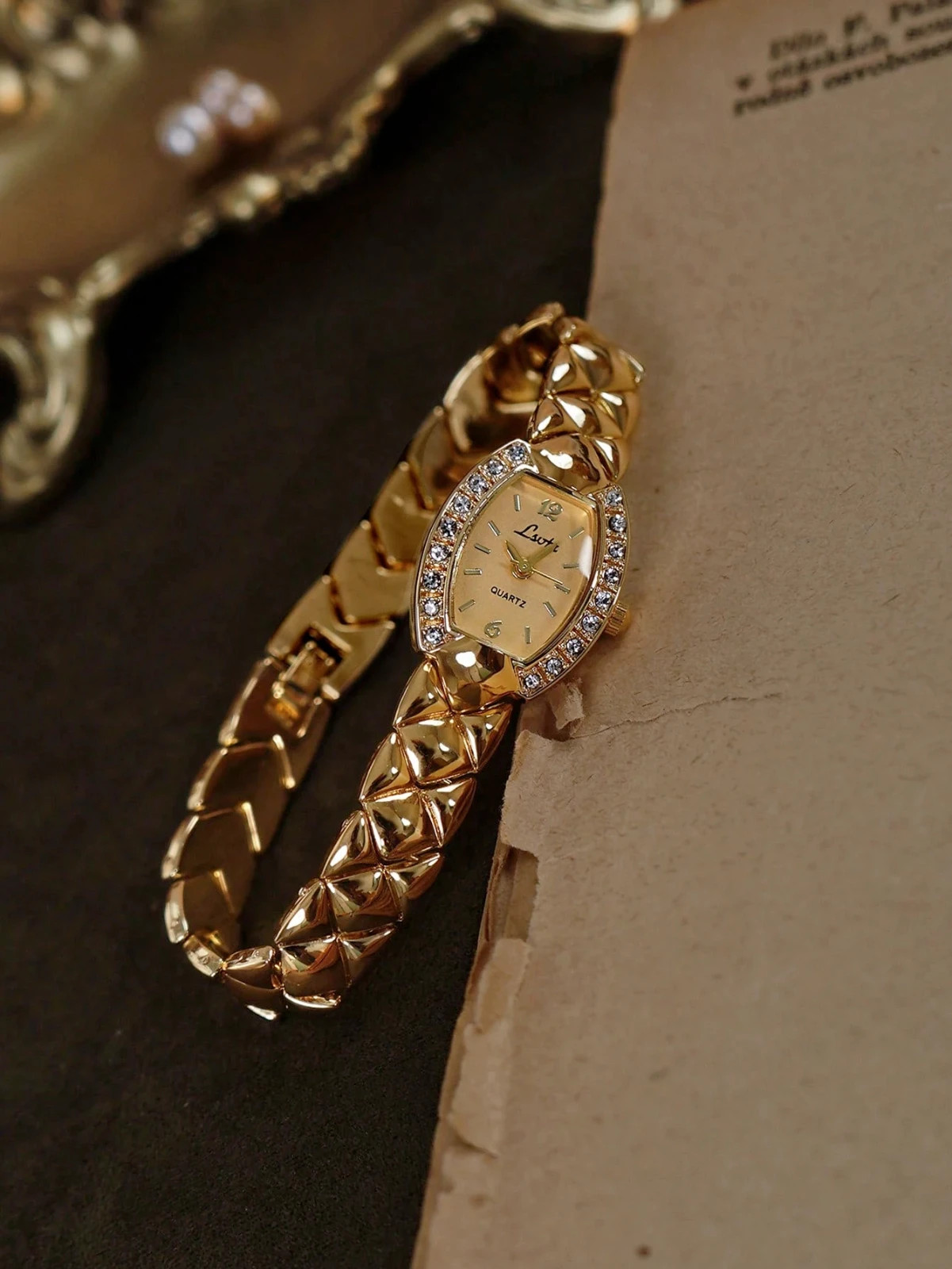 Gold French Vintage Style Unique Dainty Women’s Wrist Watch Trendy Cute Gift