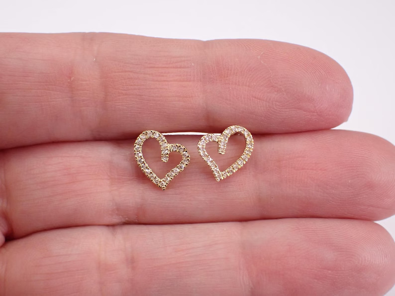 1.60Ct Round Cut Moissanite Women’s Heart Stud Earrings 14K Yellow Gold Plated
