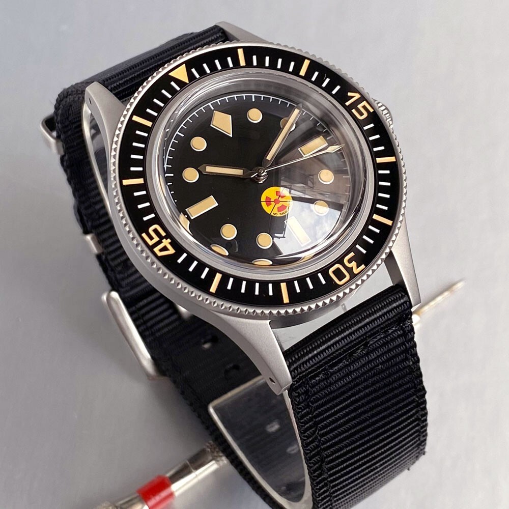 Radiation Dial 50-Fathoms Sapphire Glass Men Retro 40mm NH35A Automatic Watches