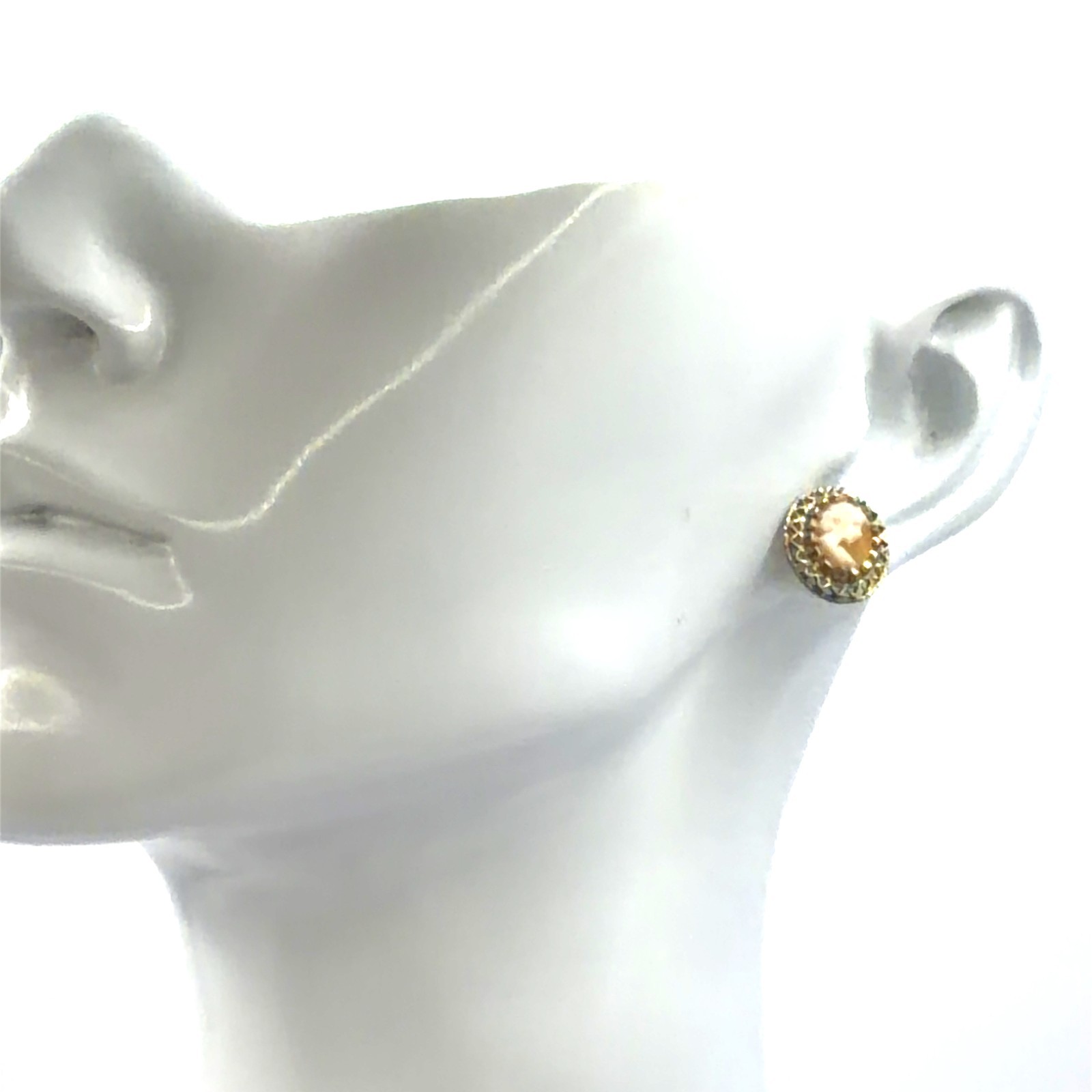Vintage Petite Gold Filled Male and Female Cameo Earring Studs – 1.5 Grams