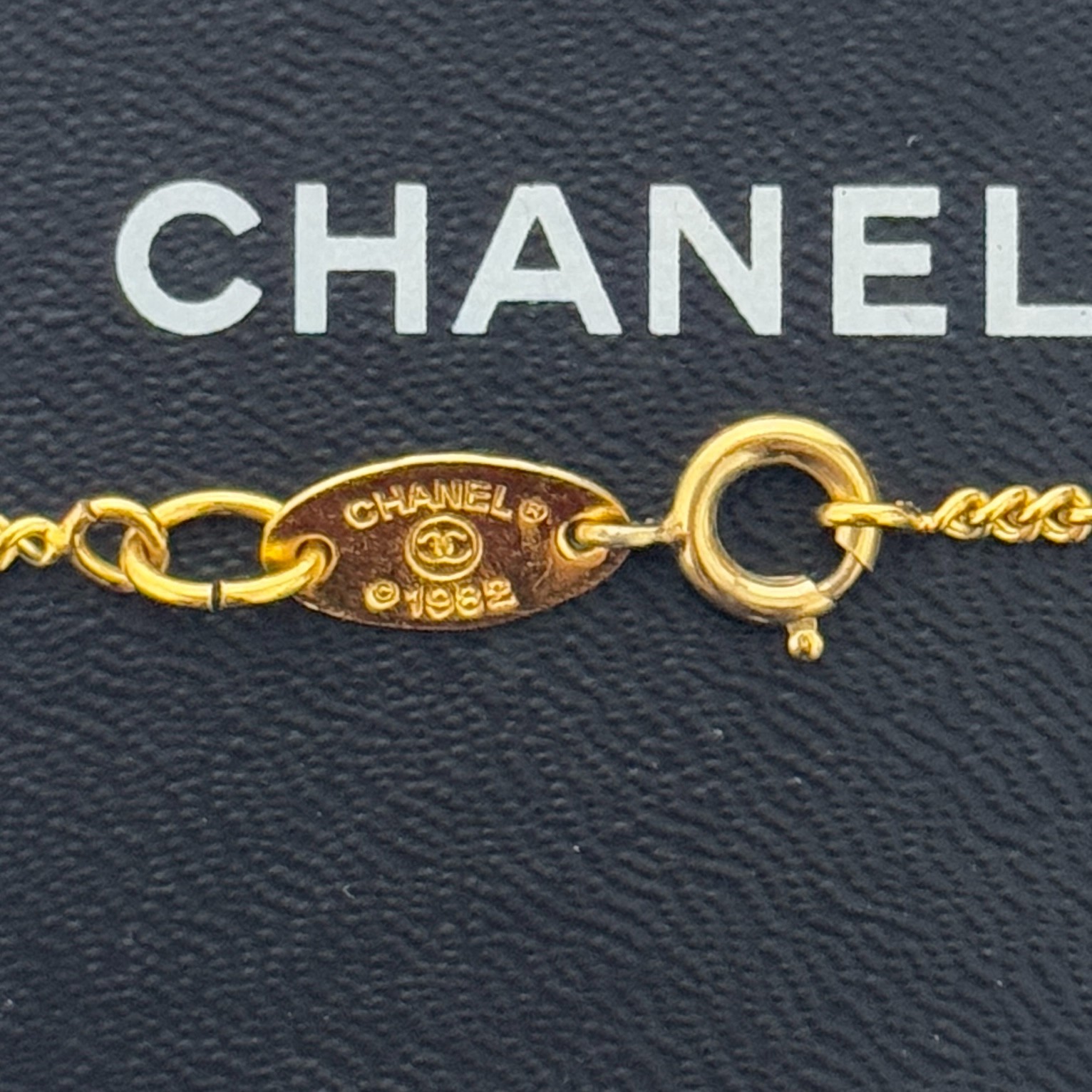 CHANEL 3438 CC Logo COCO Mark Necklace Rhinestone Gold Vintage Authentic JAPAN