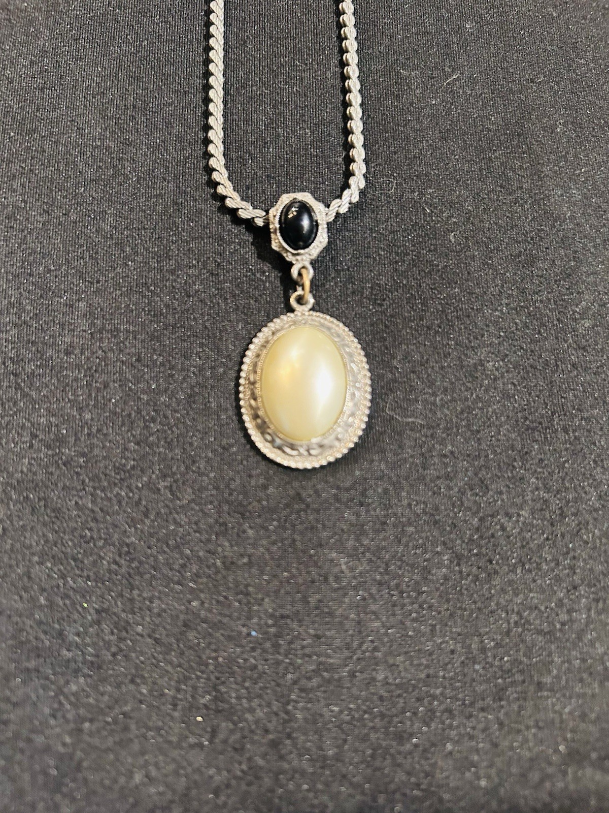 1928- Silver Tone Rope Chain Necklace Oval Pendants Vintage Inspired.