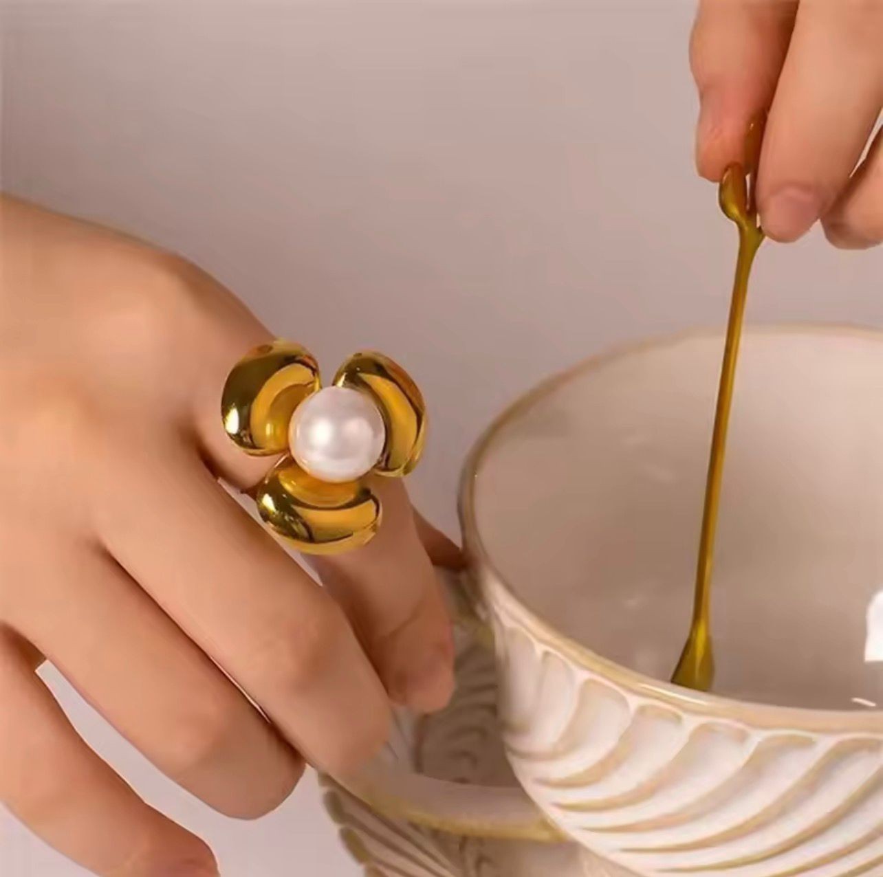 Women’s Gold Tone Faux Pearl Statement Ring Adjustable Fashion Jewelry