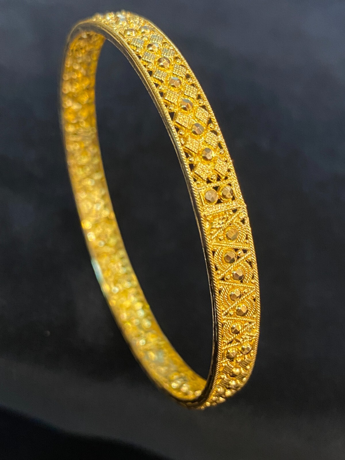 Gorgeous Dubai Handmade 6.40 MM Bangle Bracelet In 916 Stamped 22K Yellow Gold