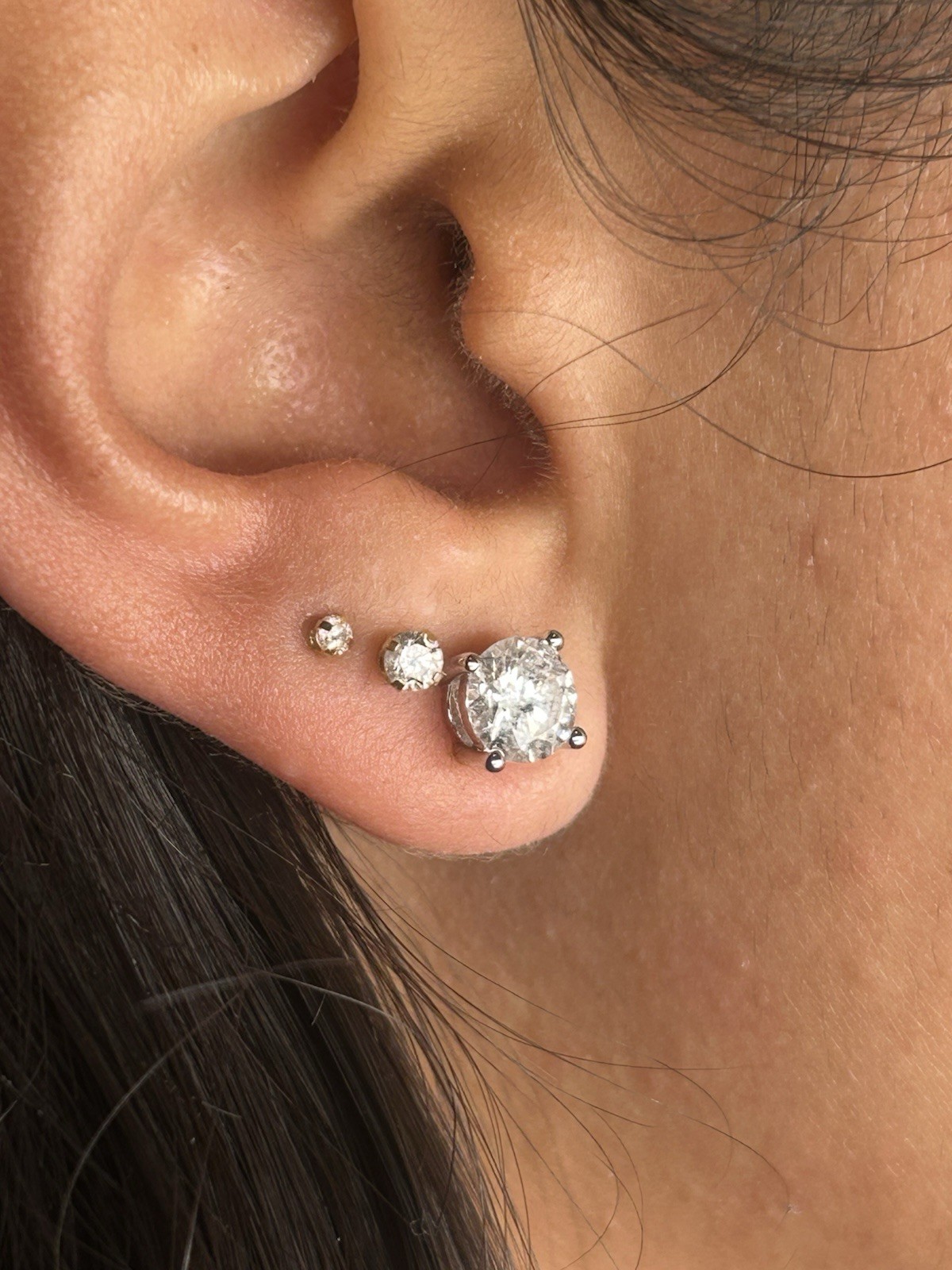 6.5 mm 2.0ctw VVS1 moissanite esrrings 925 Silver Sterling