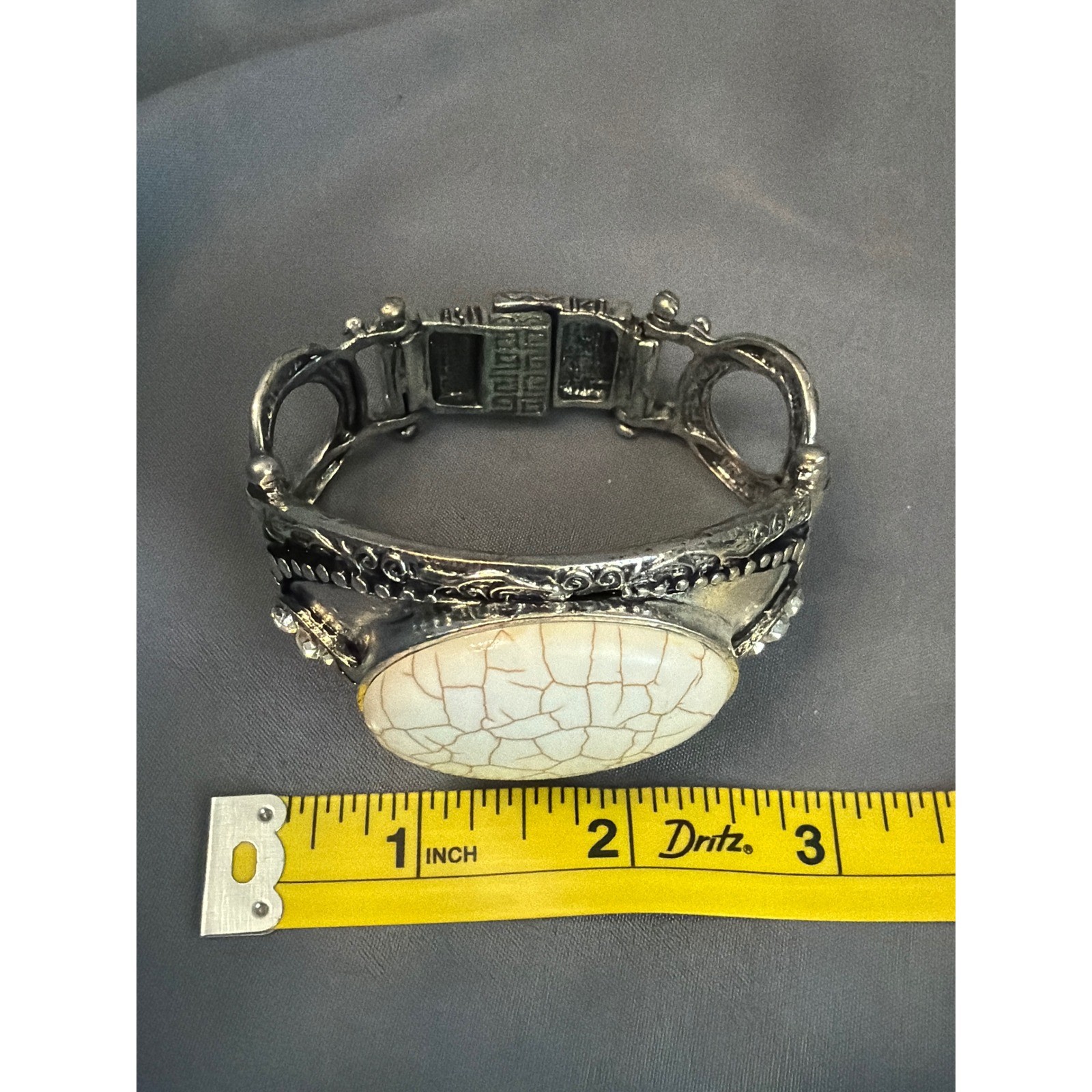 Vintage Silver Tone Faux White Turquoise Crackle Stone Hinged Cuff Bracelet