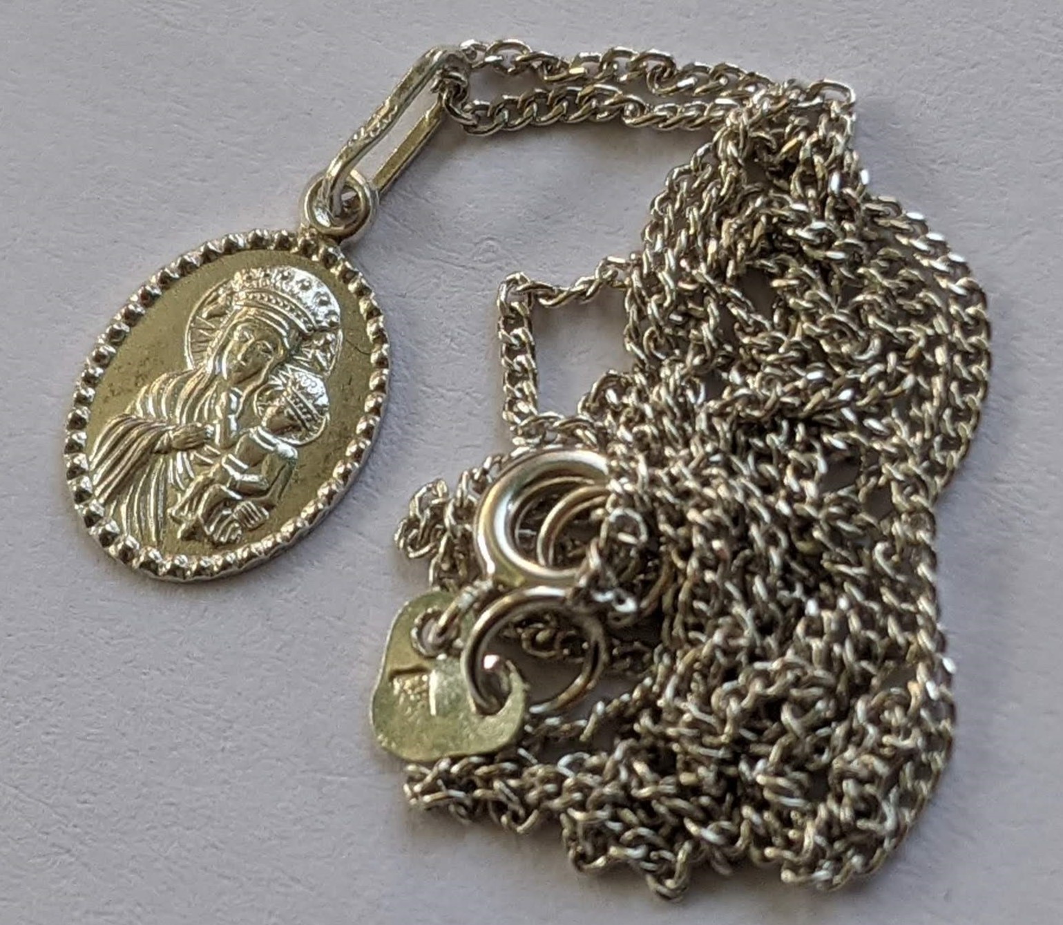 Orthodox icon amulet Virgin Mary Madonna, chain 51 cm. 925 silver. Weight 7.84 g