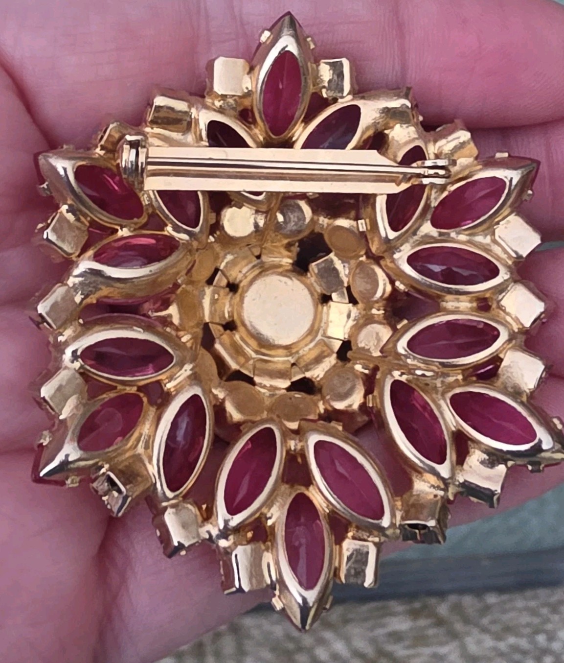 Vintage Pink 50s/60s 3-D Star Brooch