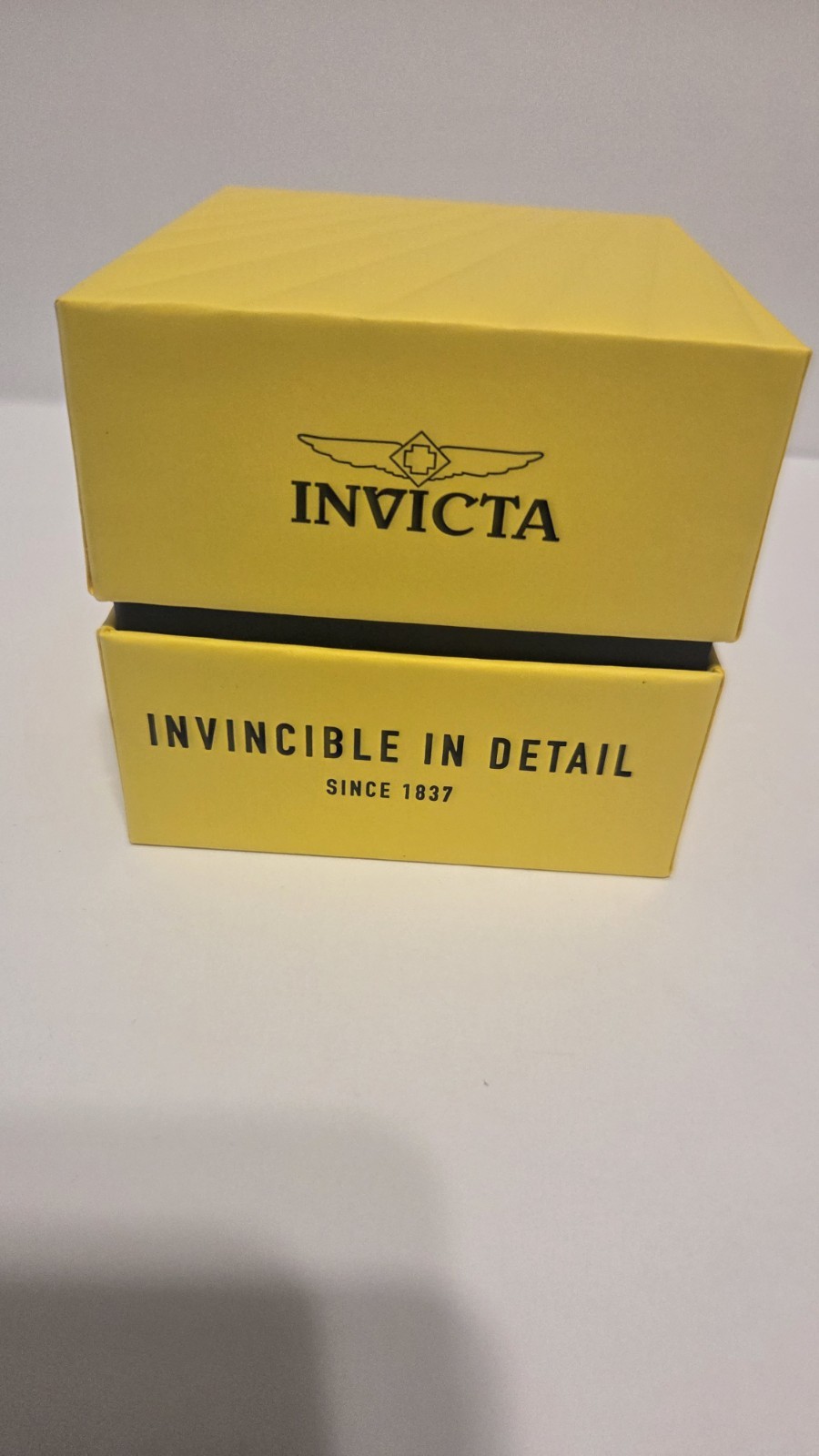 Authentic Invicta 49165 Quartz Watch Black Dial Silicone 50mm Men