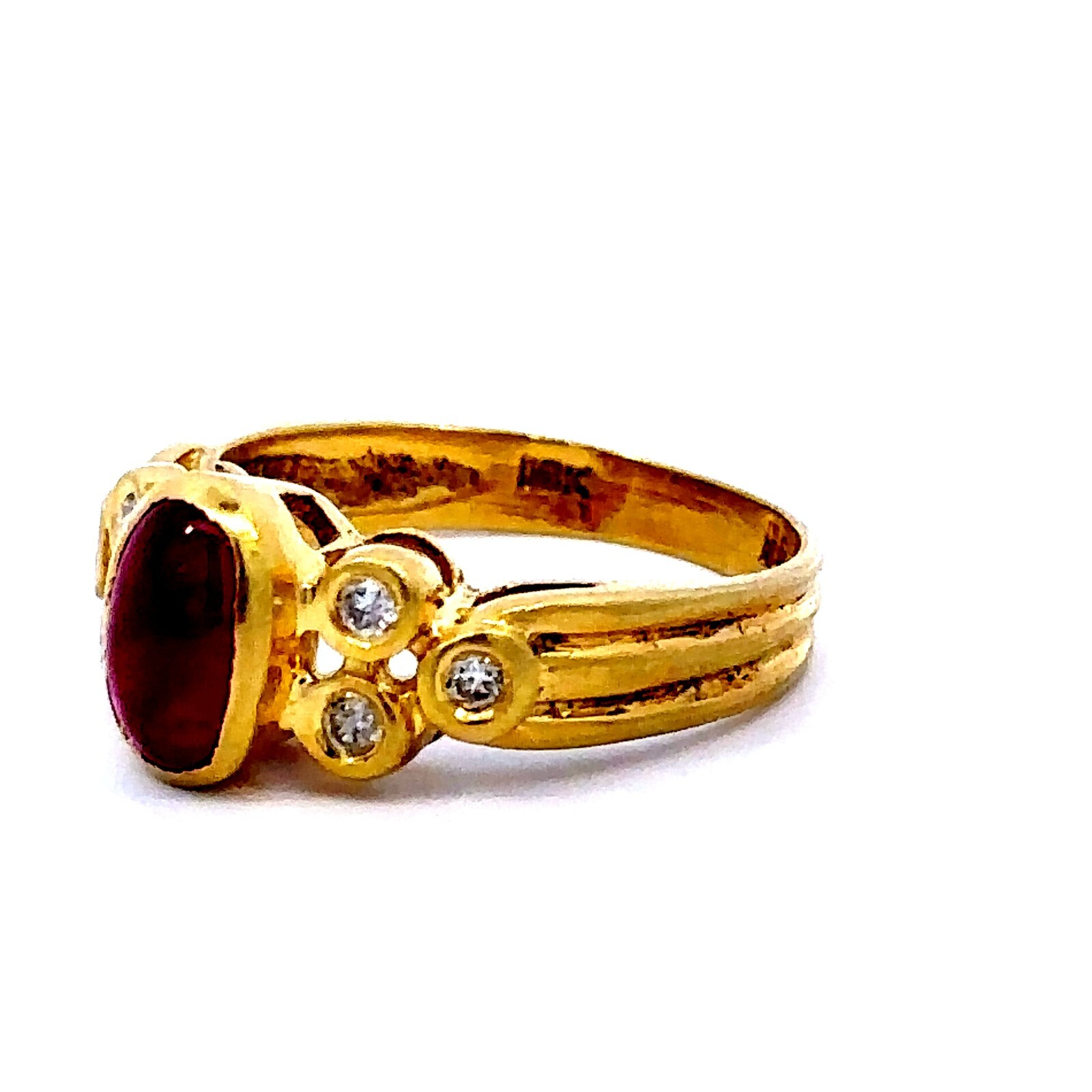 18K Yellow Gold Cabochon Ruby and Round Diamond Ring Size 6