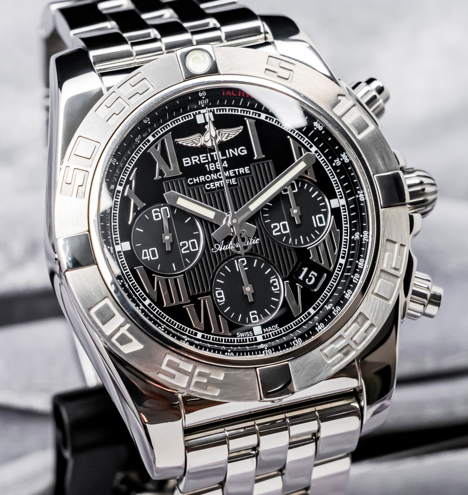 Breitling Chronomat 44 B01 Black Roman $9K MSRP Bracelet Chronograph AB0110
