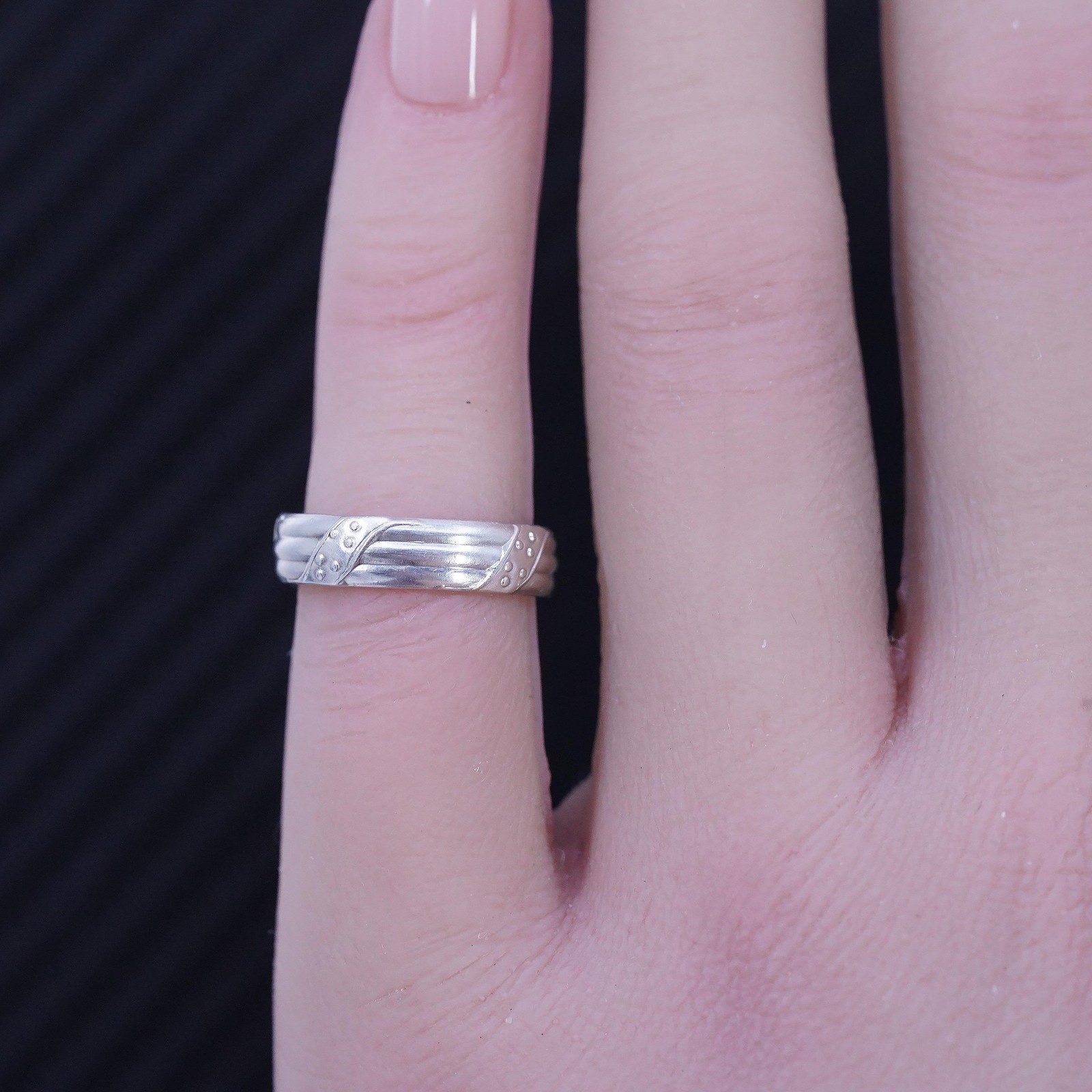 size 3.5, vintage sterling silver 925 handmade ribbed open ring, band