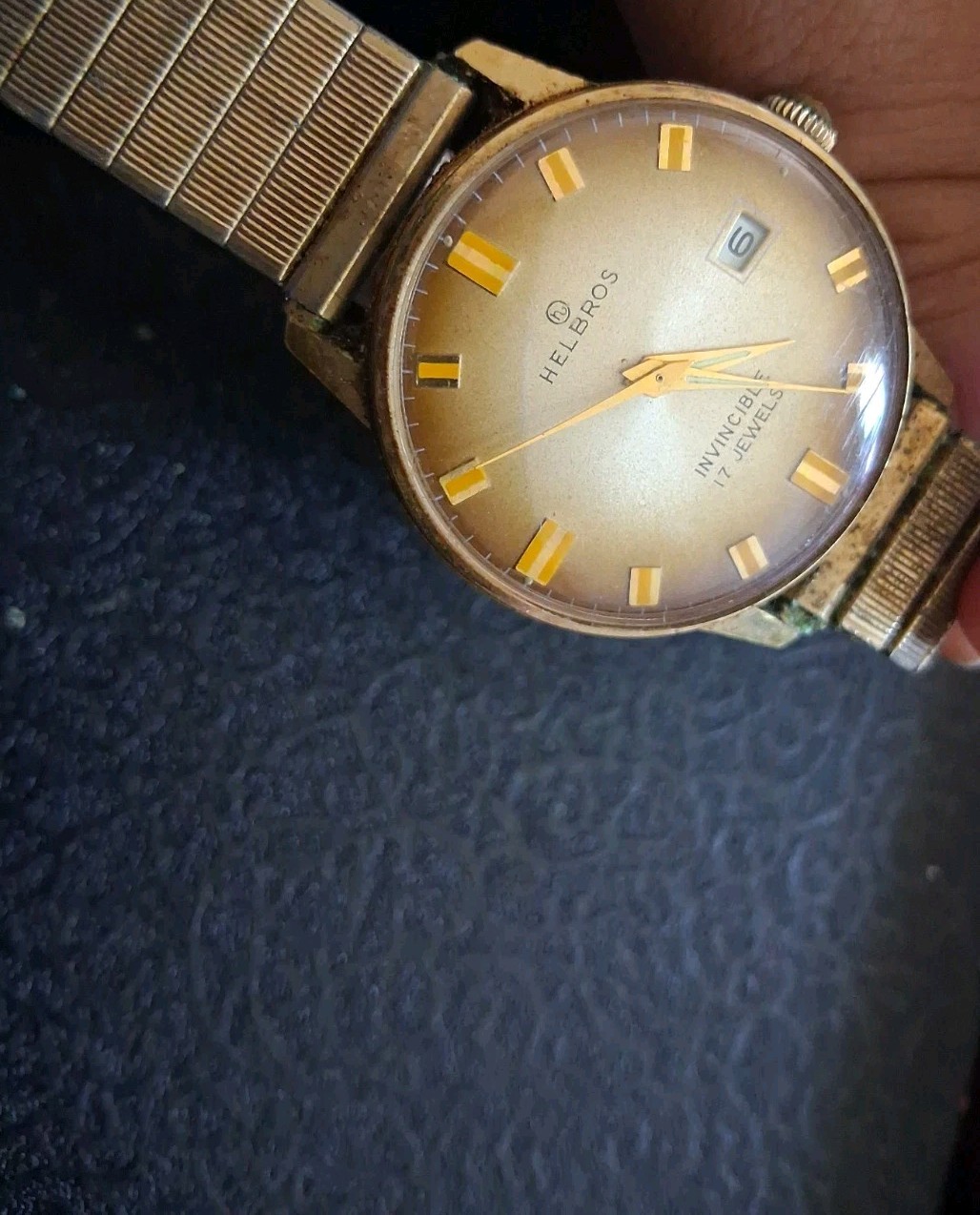 HELBROS INVINCIBLE 17 Jewels Hand Wind Watch Not Tested