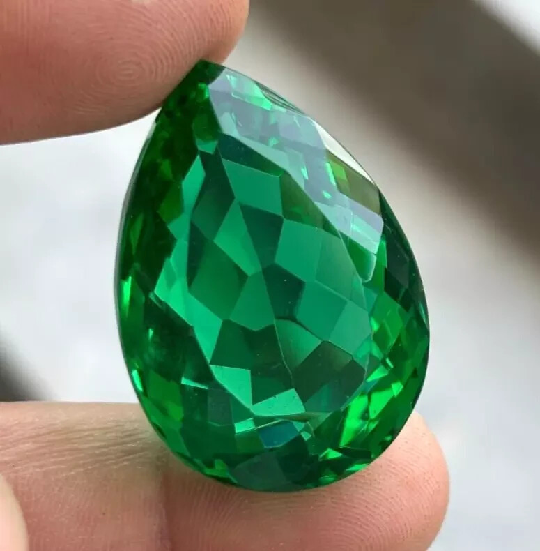 Natural Green Colombian Emerald Pear Cut Certified VVS 80+ Ct Loose Gemstone