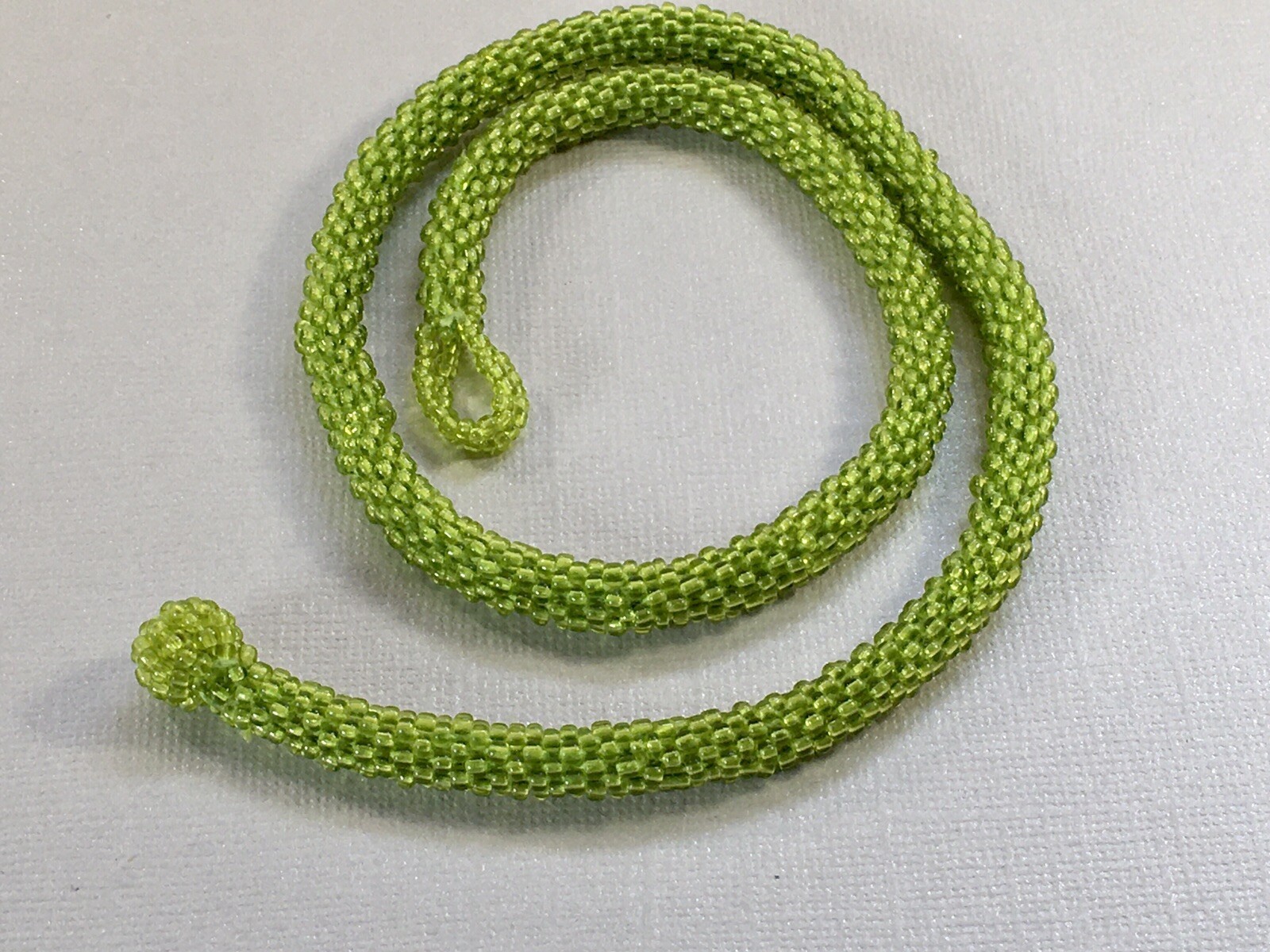 Himalayan Gems Andrew Stone Lime Green Glass Seed Bead Rope 20″ Necklace Nepal