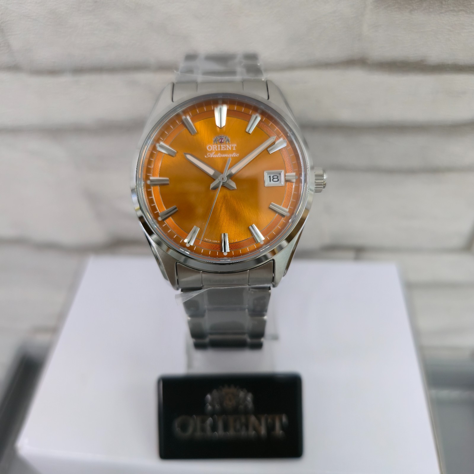 Orient Stretto Date RA-AC0R08 Special Edition Orange Dial New Full Set Men Watch